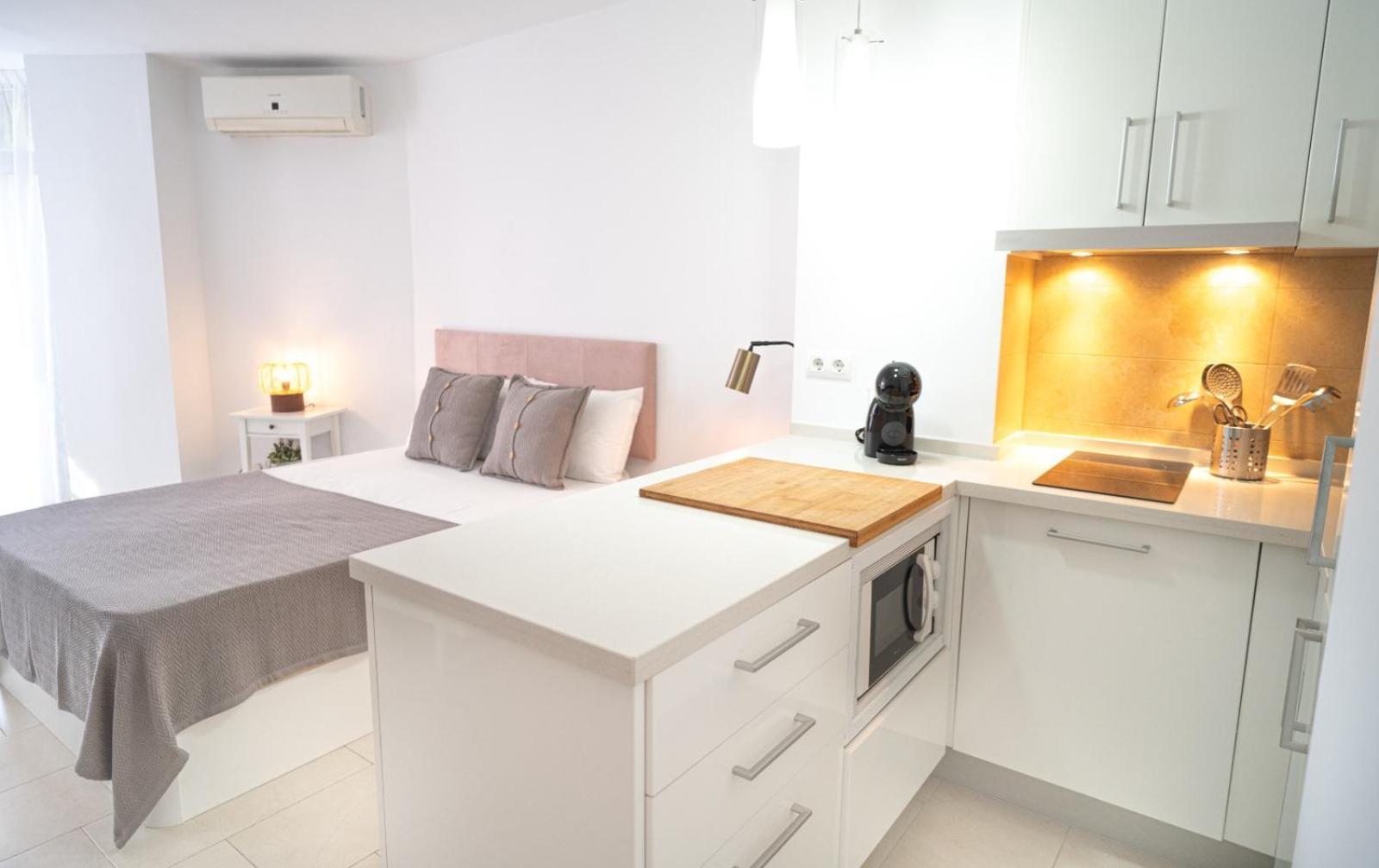 Sun By 10tosea Apartment
