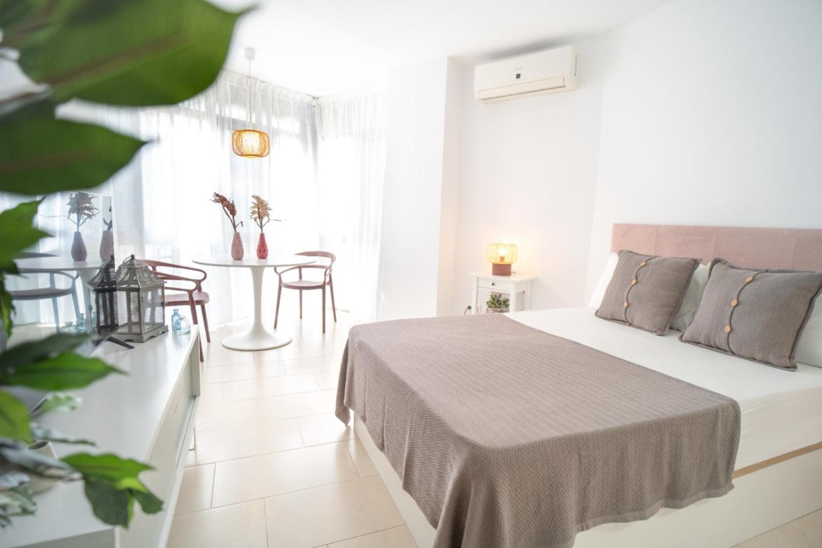 Sun By 10tosea * Fuengirola
