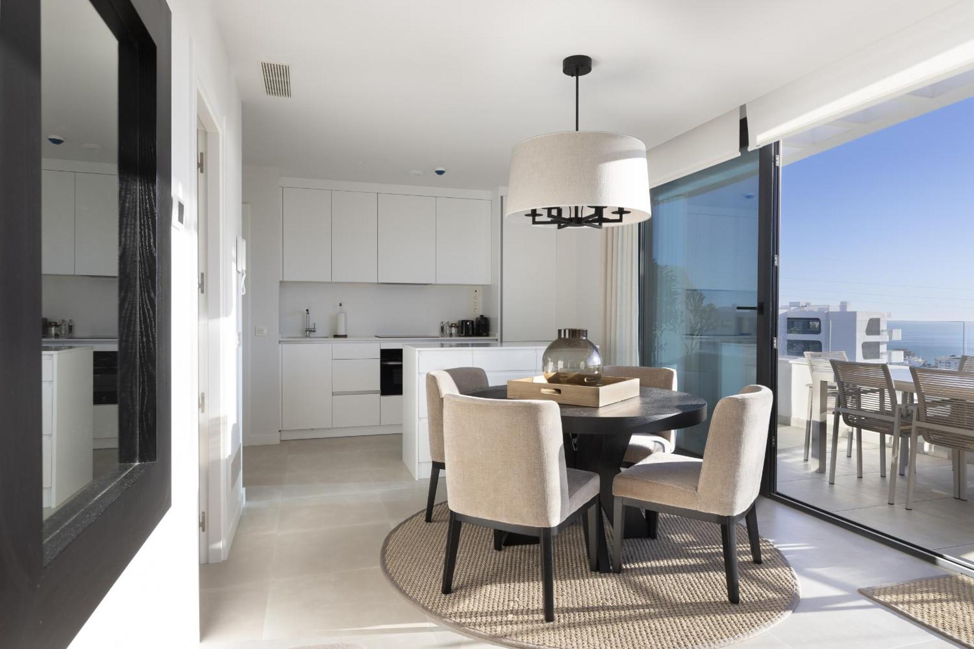 Luxury Horizon Penthouse In Higueron