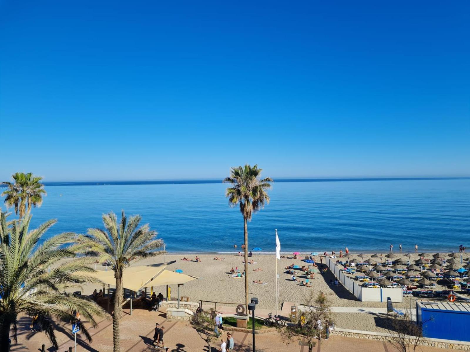 Center Beachfront Yate *