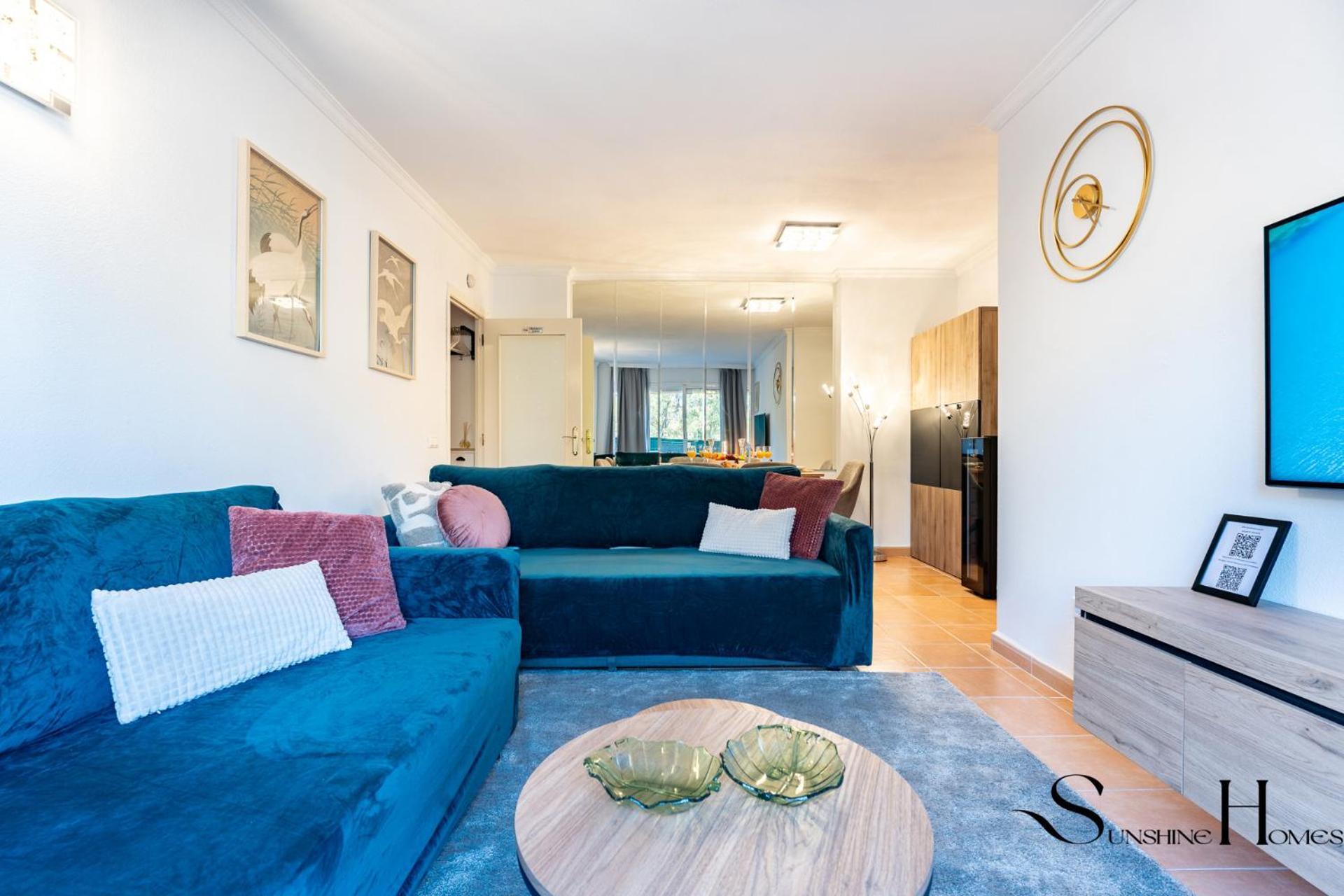 Mountain Views, Pool & Rooftop, Cozy 2br For 6 *