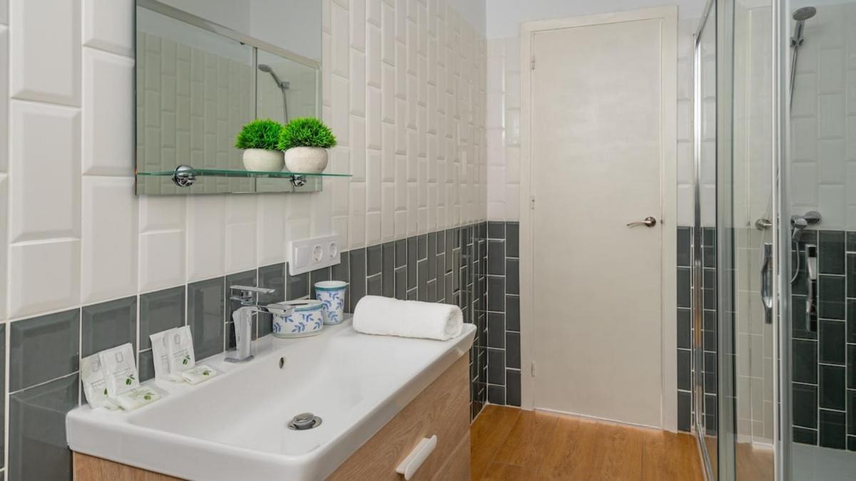 Apartment Seabreezegetaway Oldtownliving Fuengirola