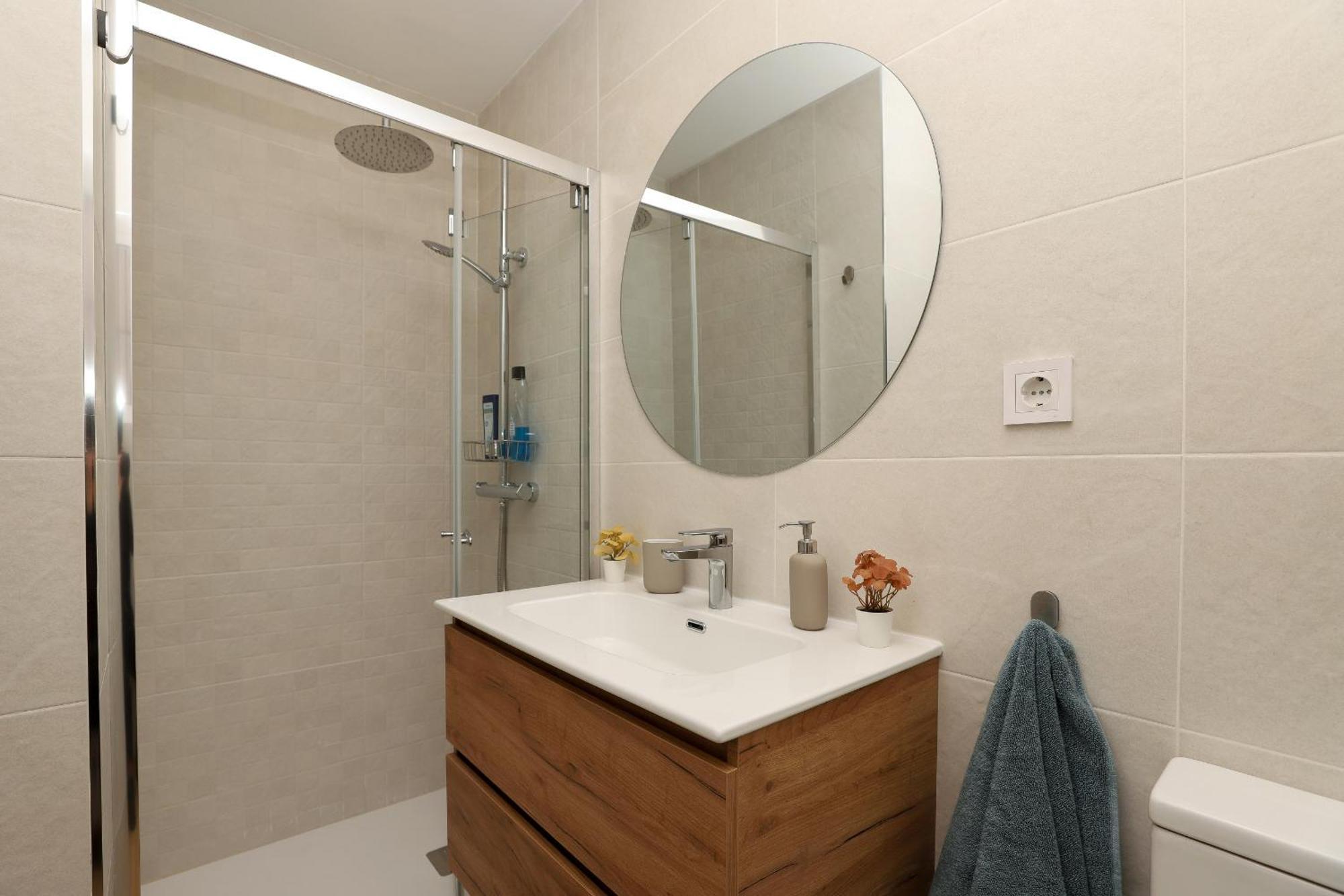 Centre, Renovated, 200m Apartment Fuengirola