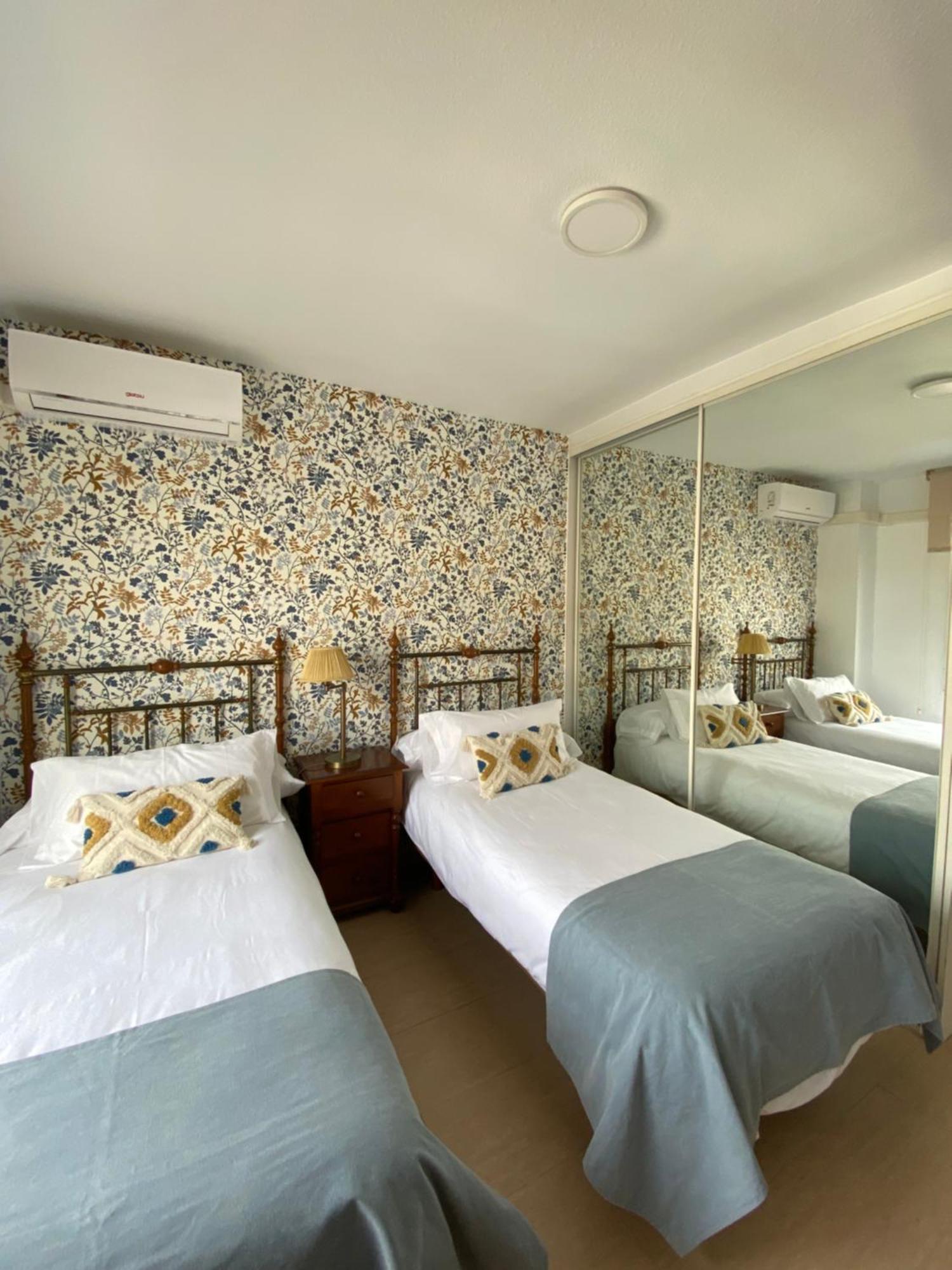 Apartment Girolamar. 1ª Linea De Playa