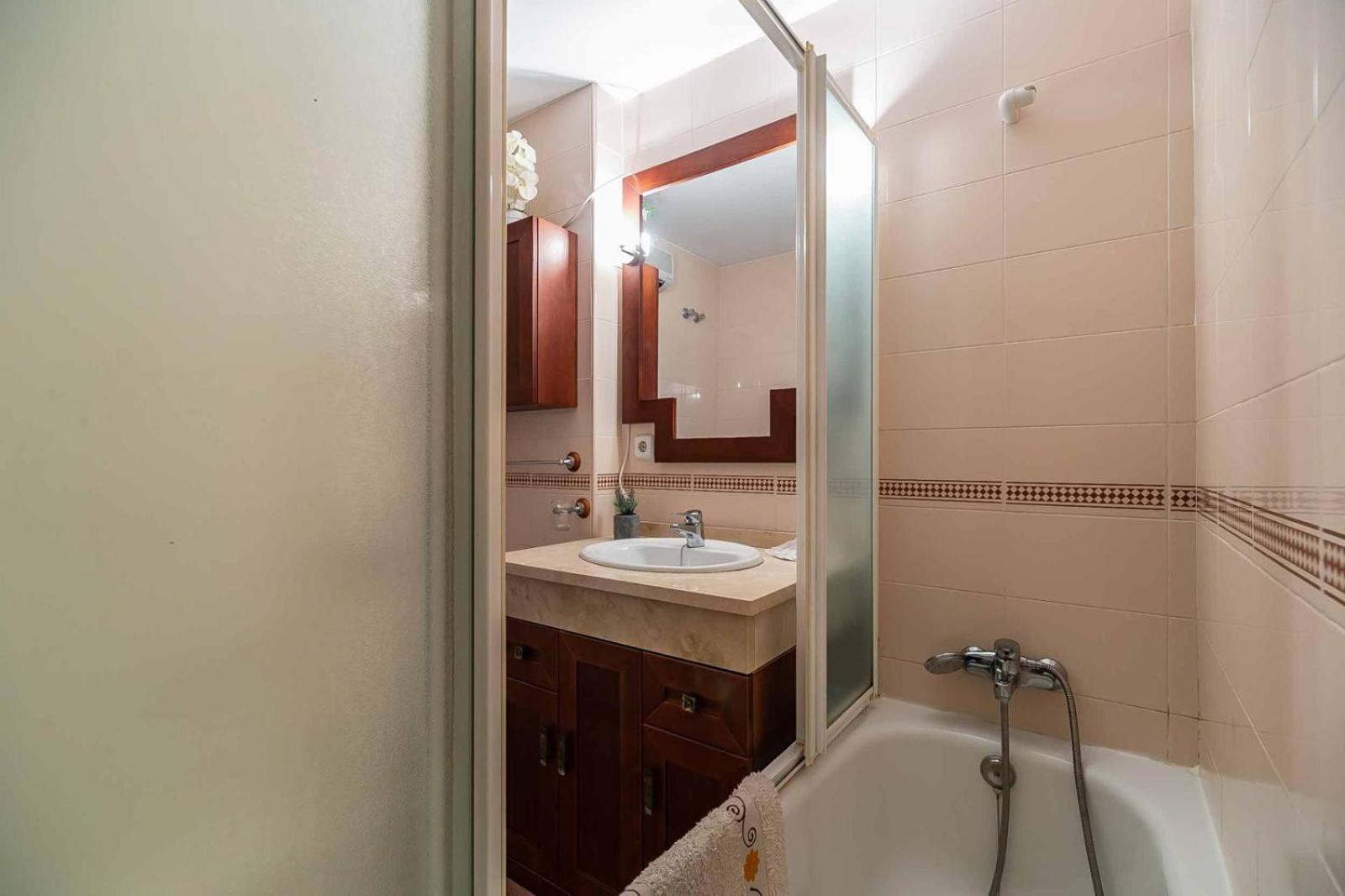 East Horizon Apartment *