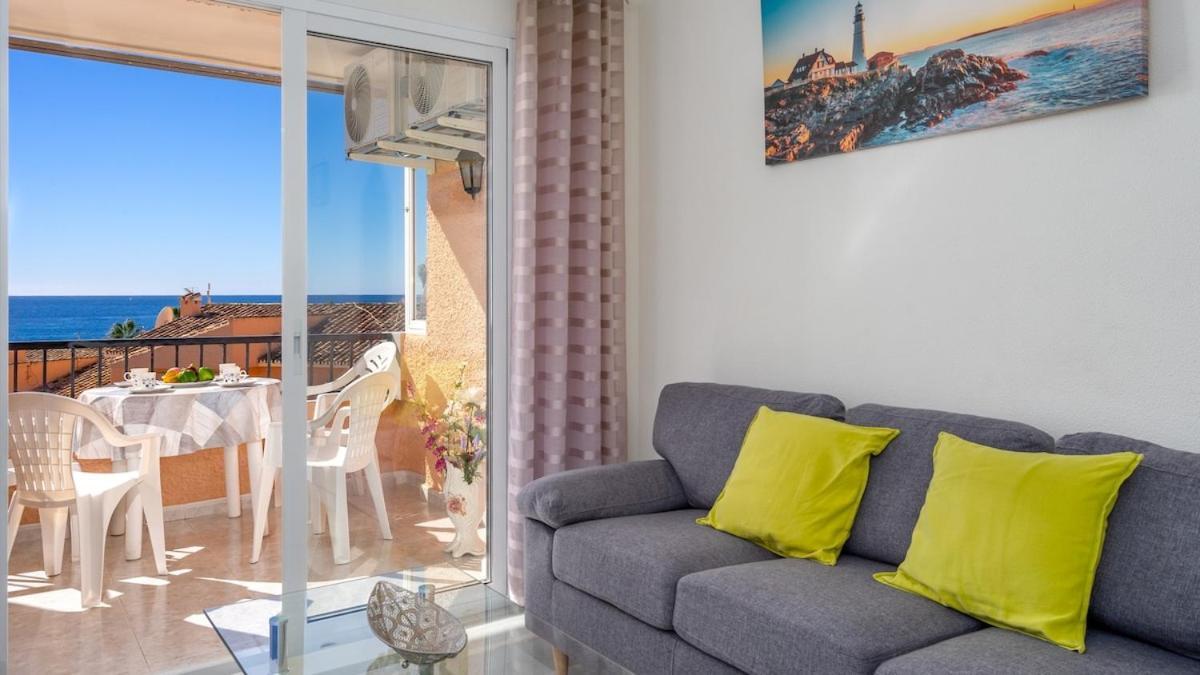 Cozy Seaview Getaway * Fuengirola