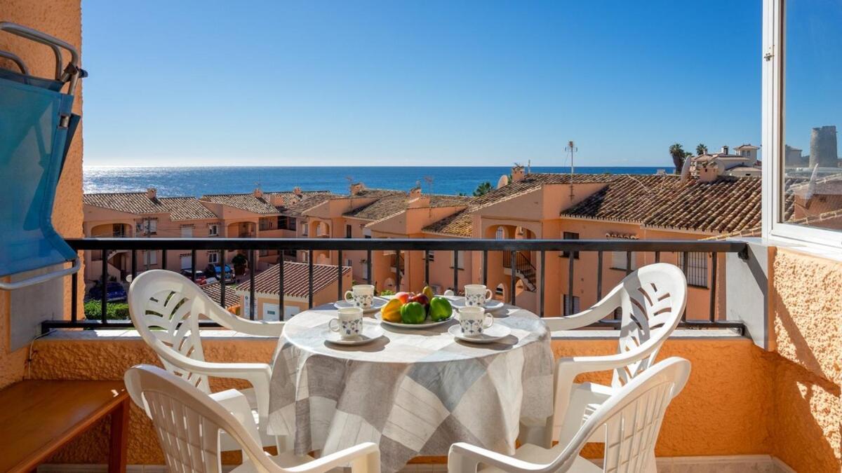 Cozy Seaview Getaway * Fuengirola