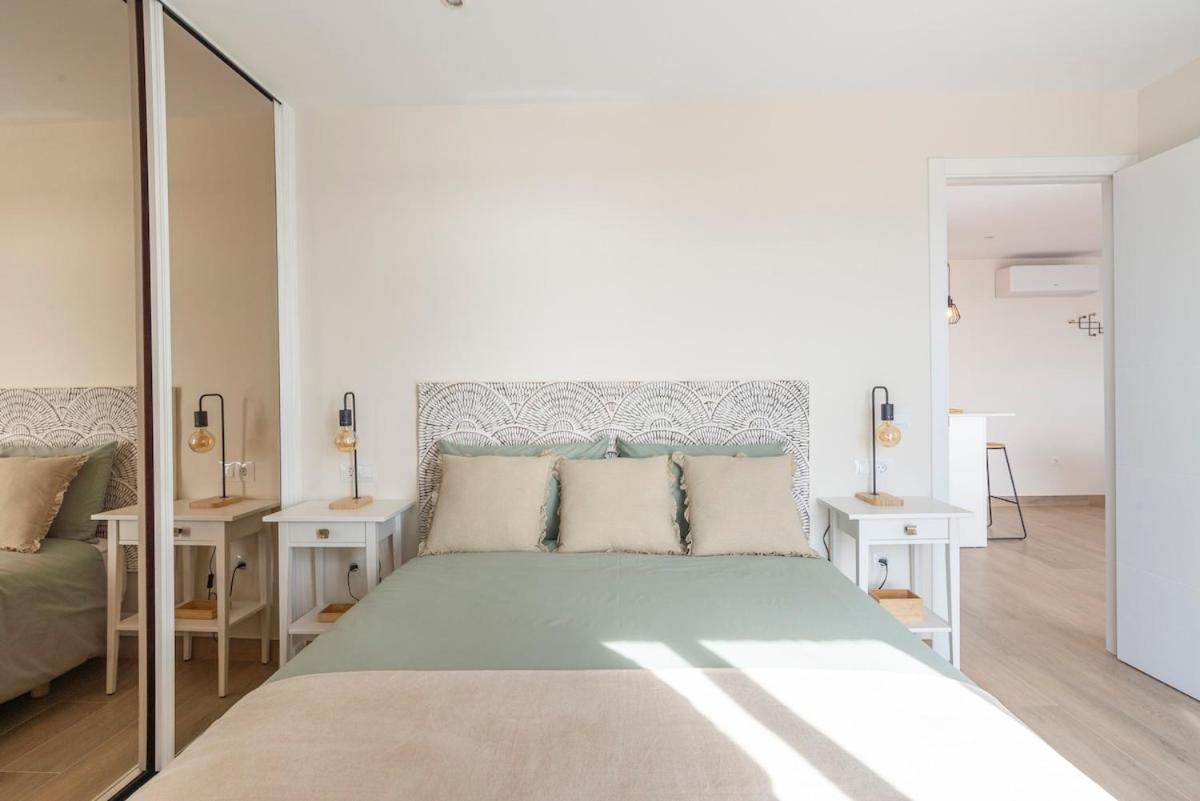 Port And Apartment *