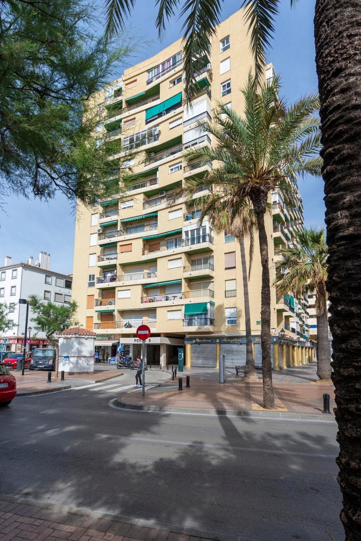 Port And Apartment Fuengirola