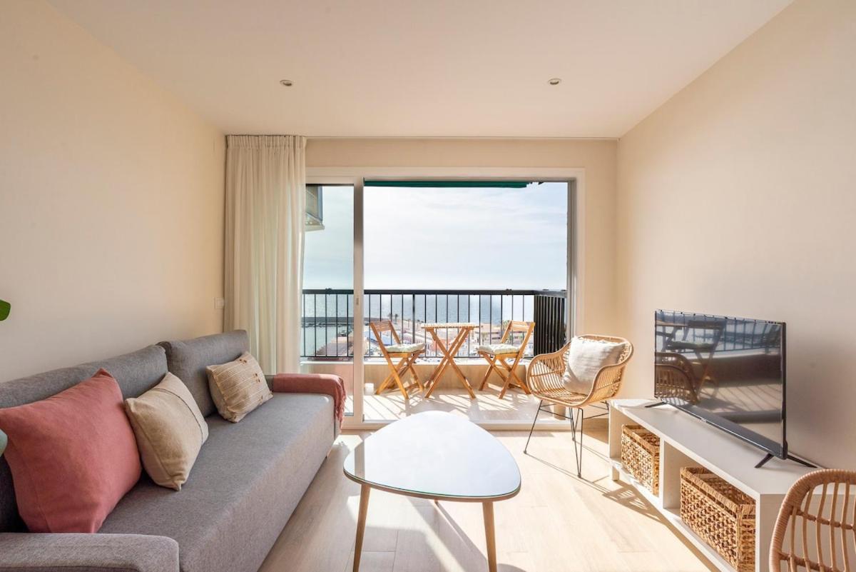Apartment Port And *
