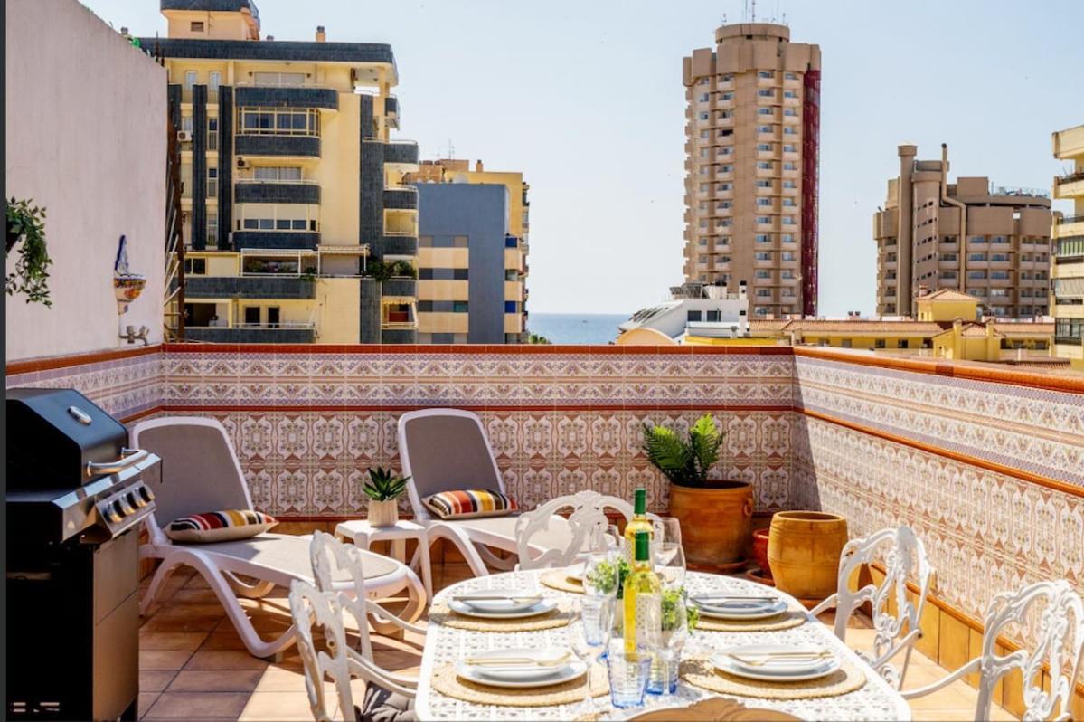 Penthouse, Near Beach, Fuengirola, Free Parking Apartment *