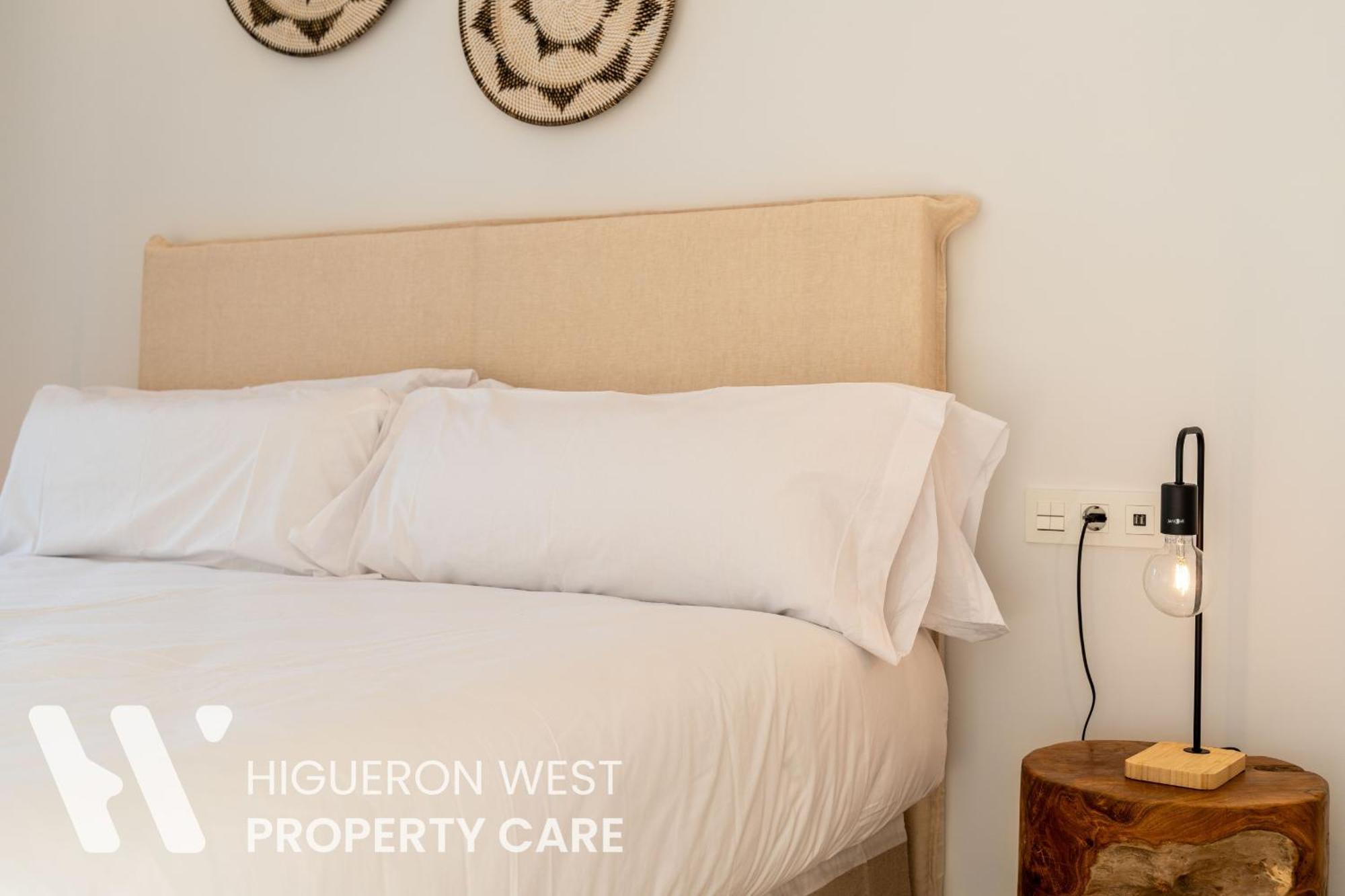 Higueron West Collection - The Poolview Terrace By Hwpc Huoneisto Fuengirola