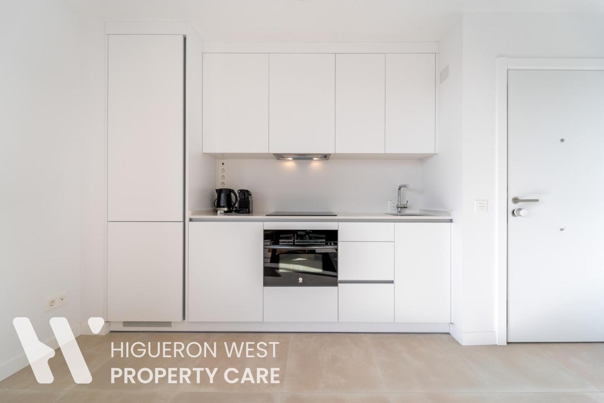 Huoneisto Higueron West Collection - The Poolview Terrace By Hwpc *