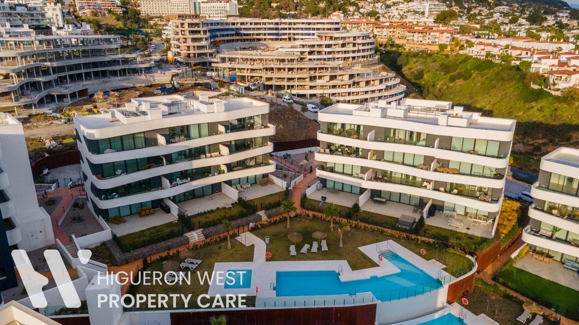 Huoneisto Higueron West Collection - The Poolview Terrace By Hwpc Fuengirola
