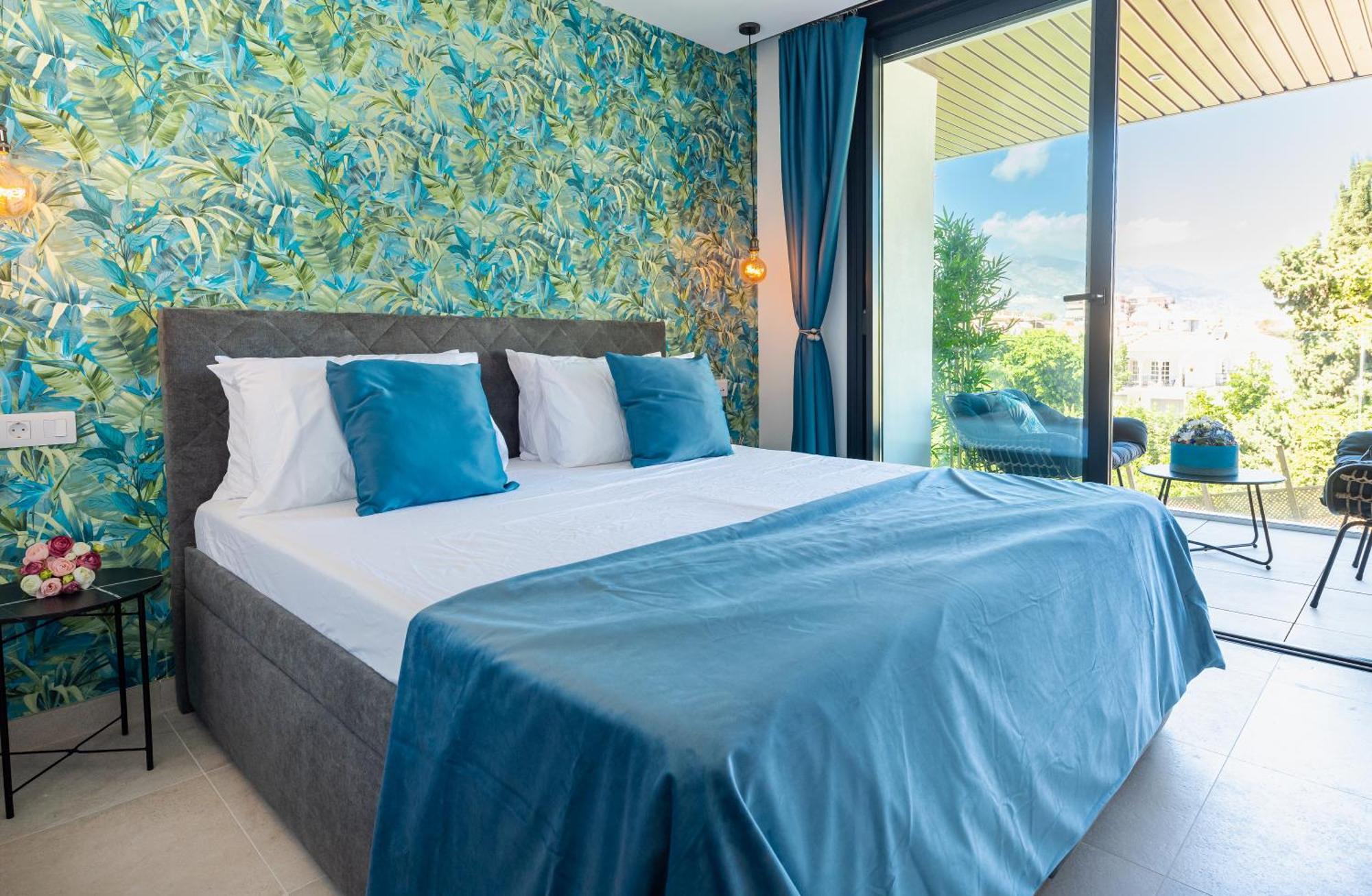 Apartment Jade Luxury In A Brand New Exclusive Complex With Mountain And Seaview, 100 Metres From Beach, Free Private Parking *