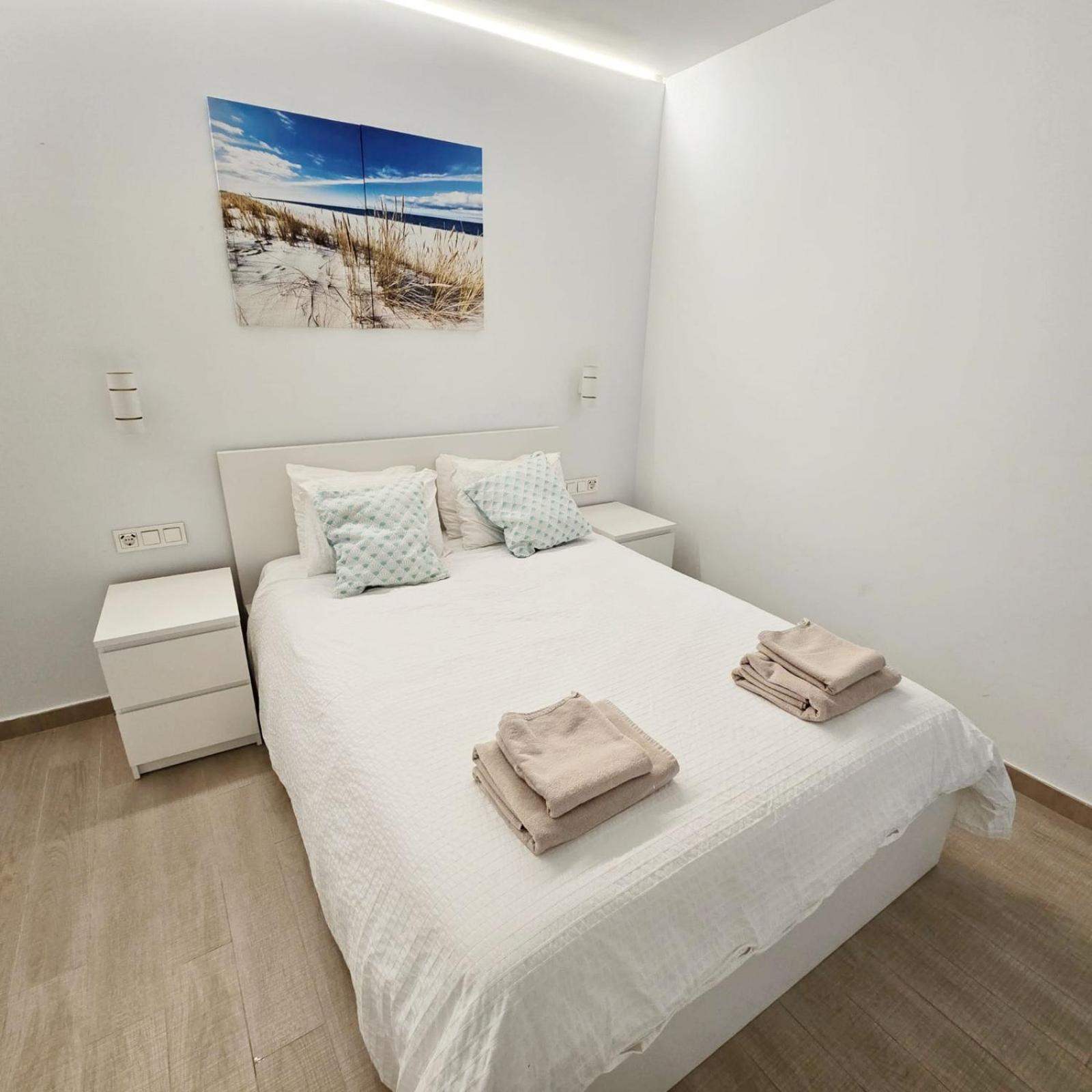 Bonito Carvajal - - The Wave Apartment *