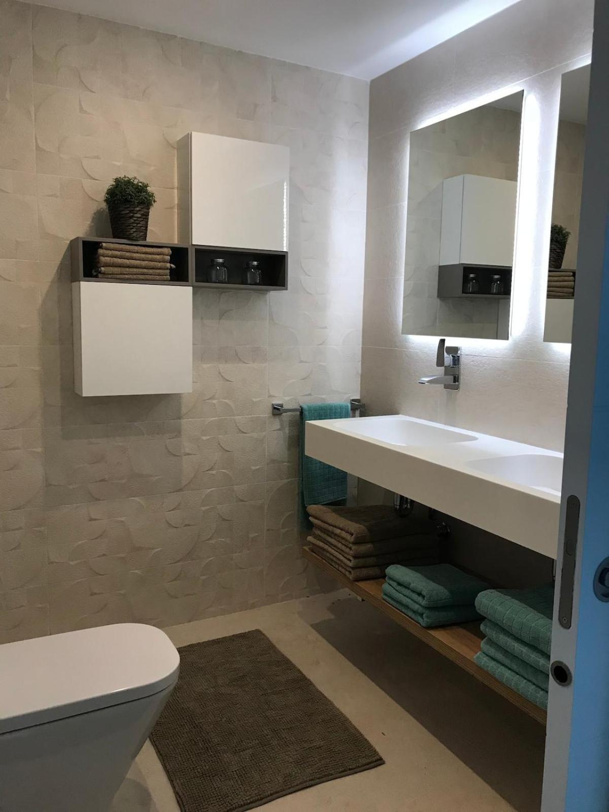 Dreamhomesbymaria Beachfront With Garage And Wifi Fuengirola