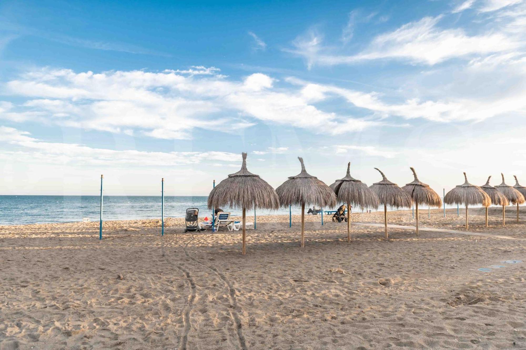 Coastside With Balcony And Parking By Rems Apartamento *