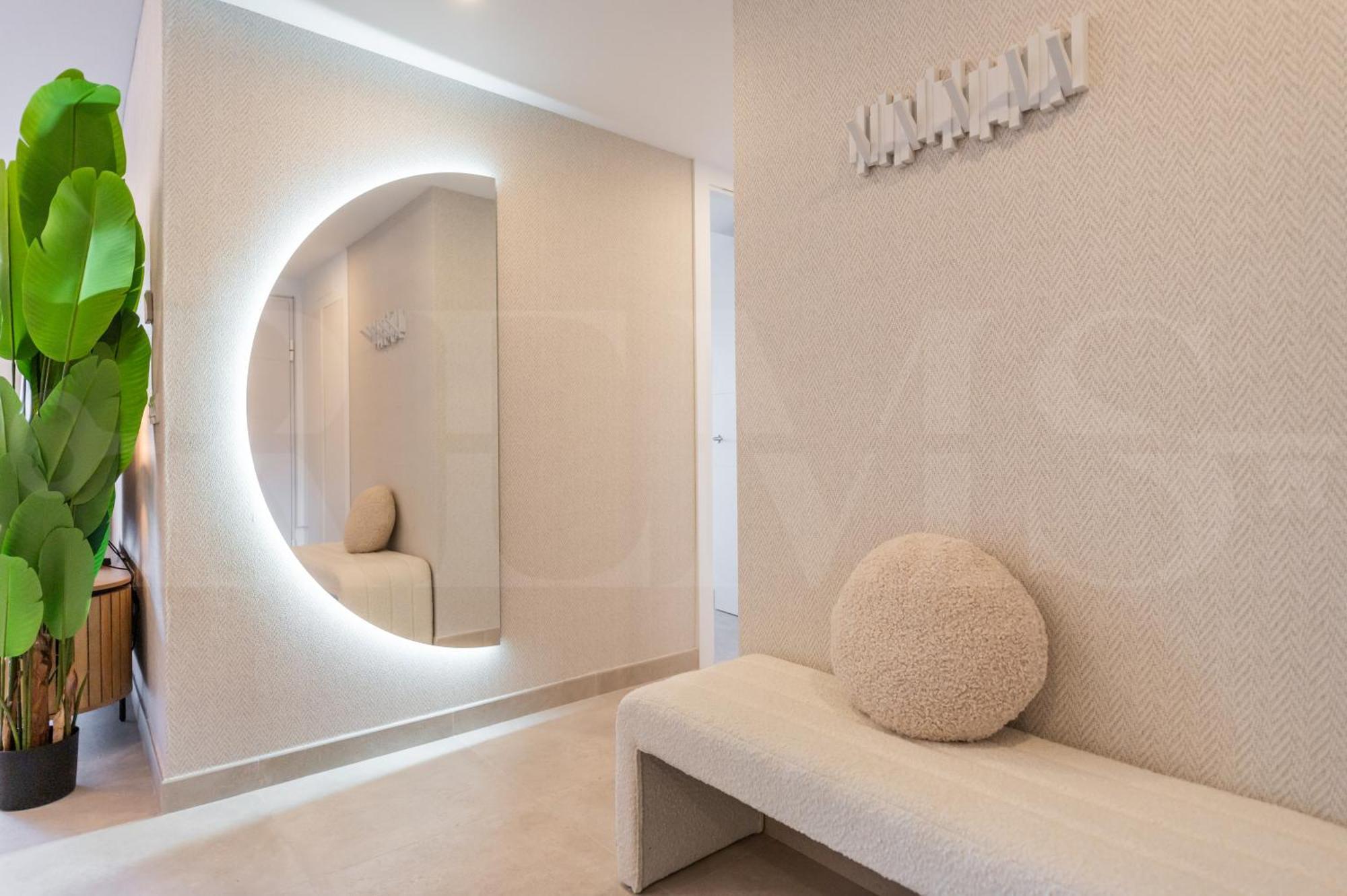 Coastside With Balcony And Parking By Rems Apartamento