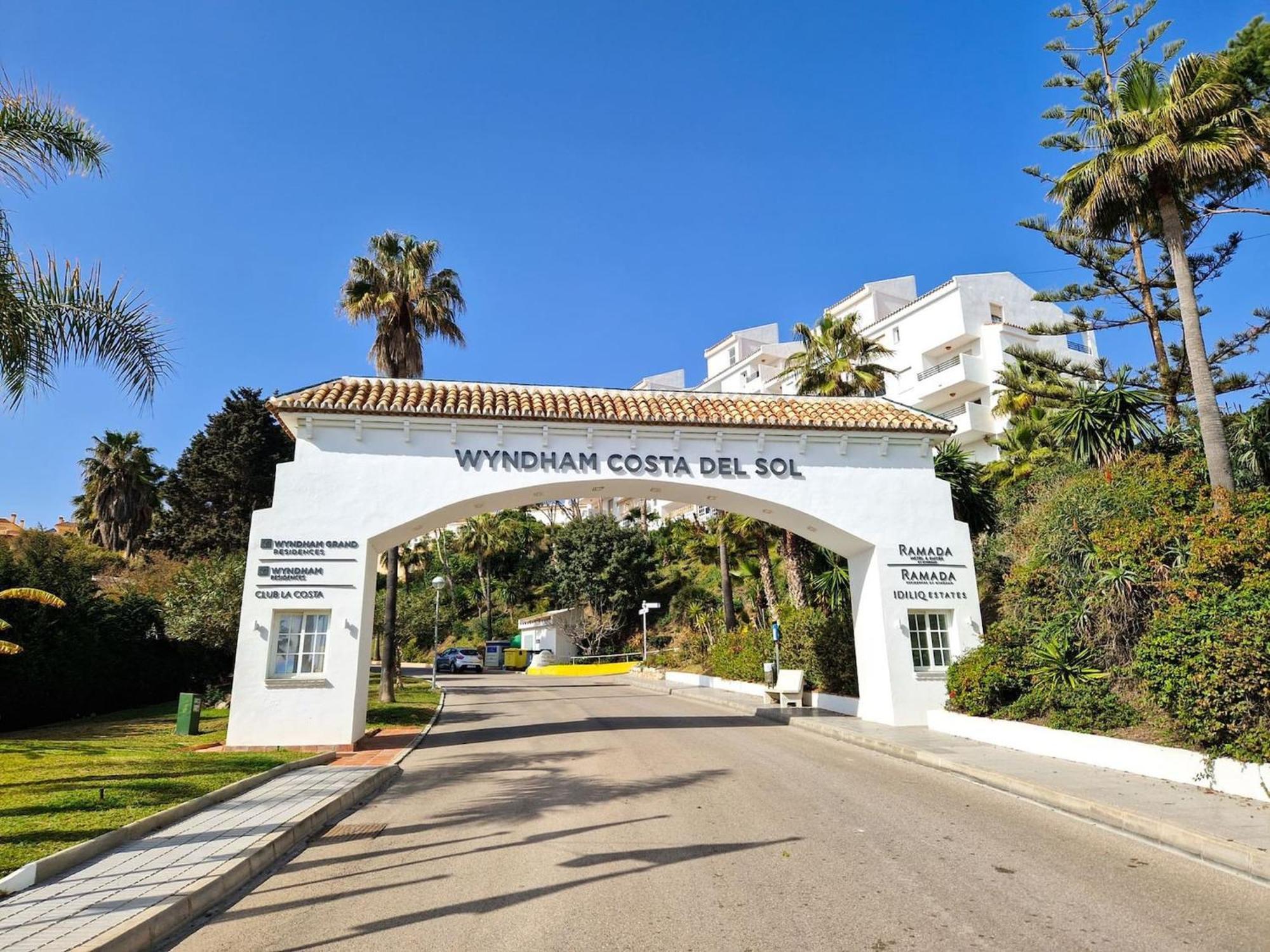 Sea View In Wyndham Close To *