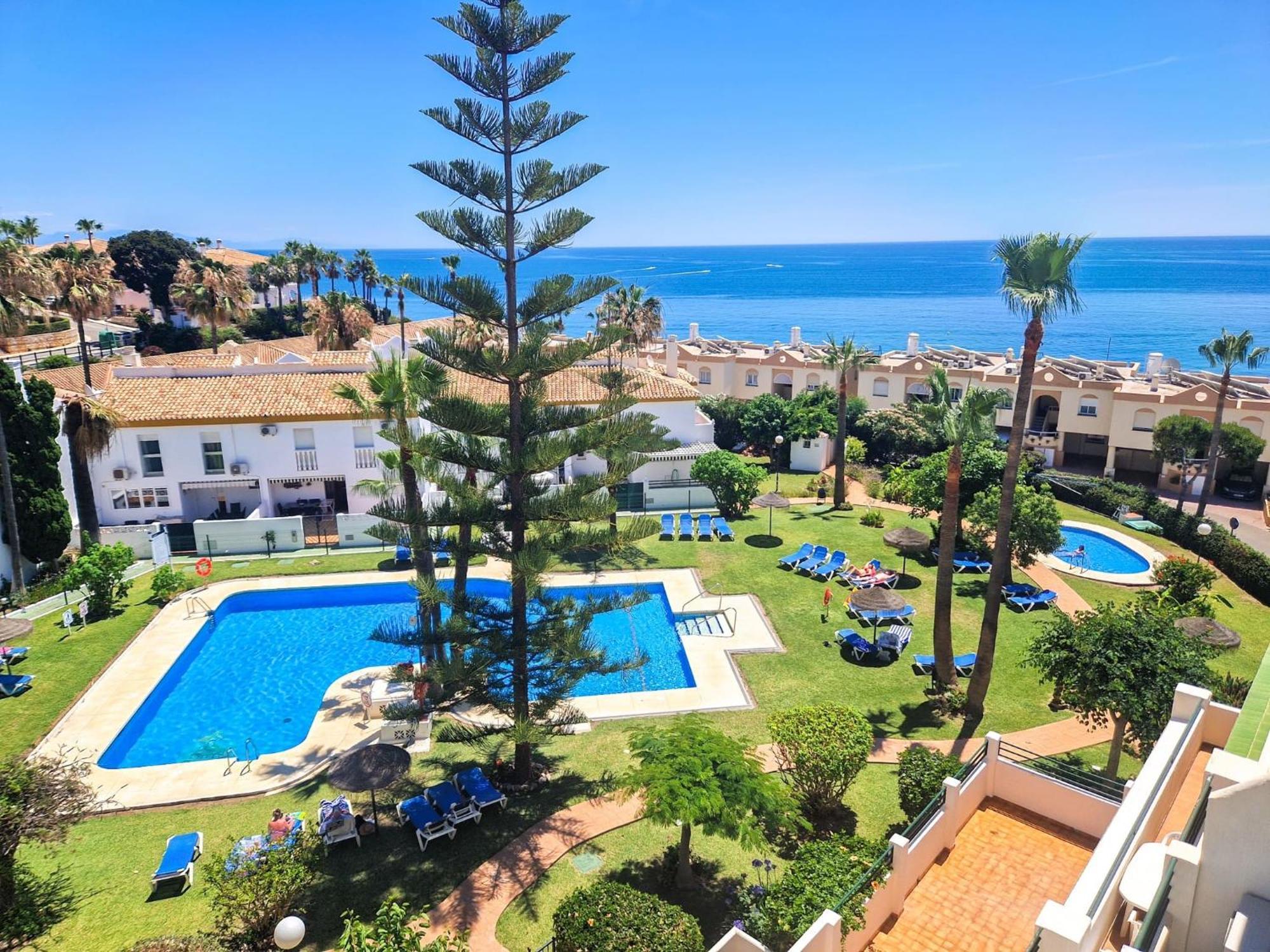 Sea View In Wyndham Close To * Fuengirola