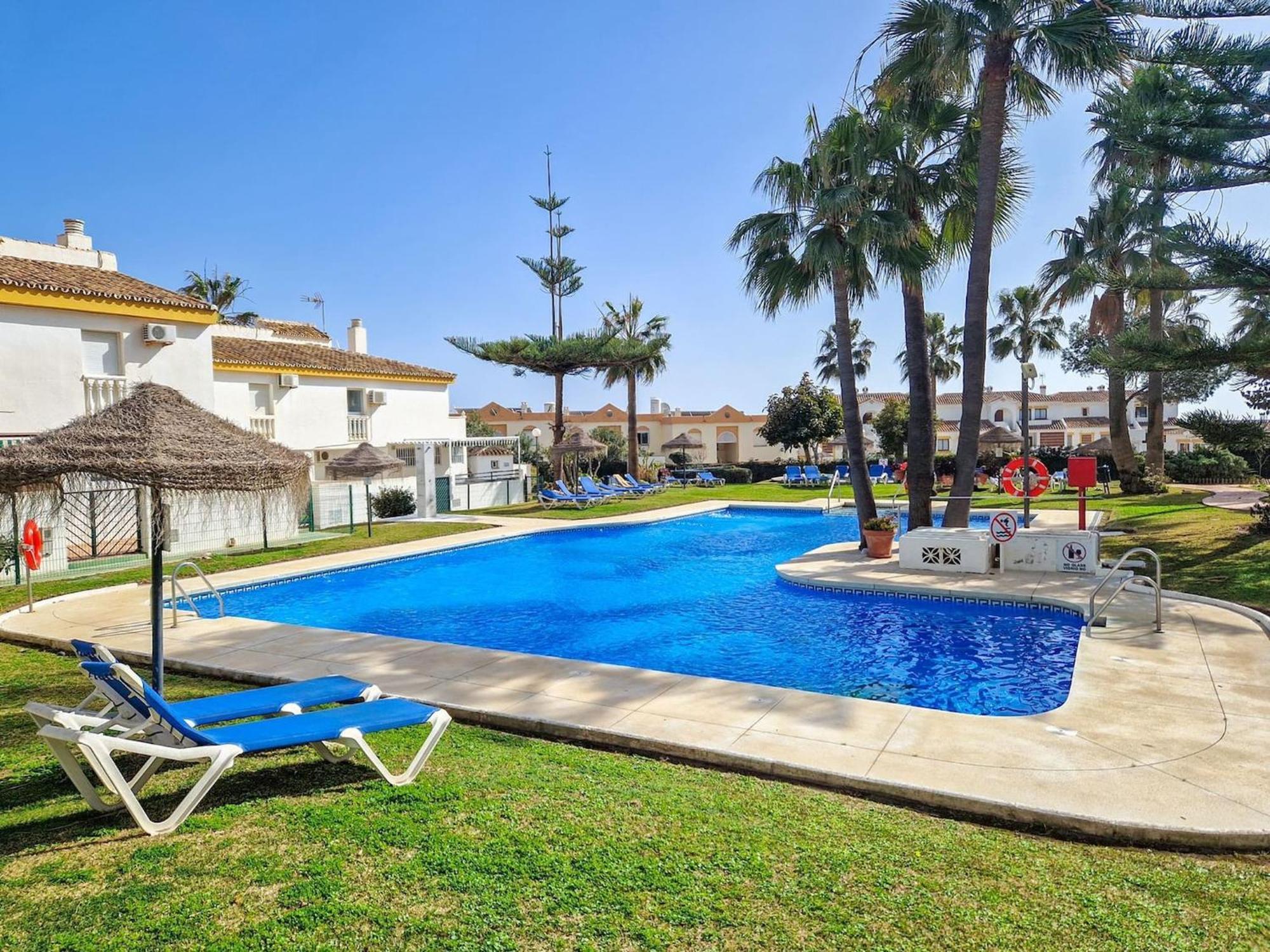Apartment Sea View In Wyndham Close To Fuengirola