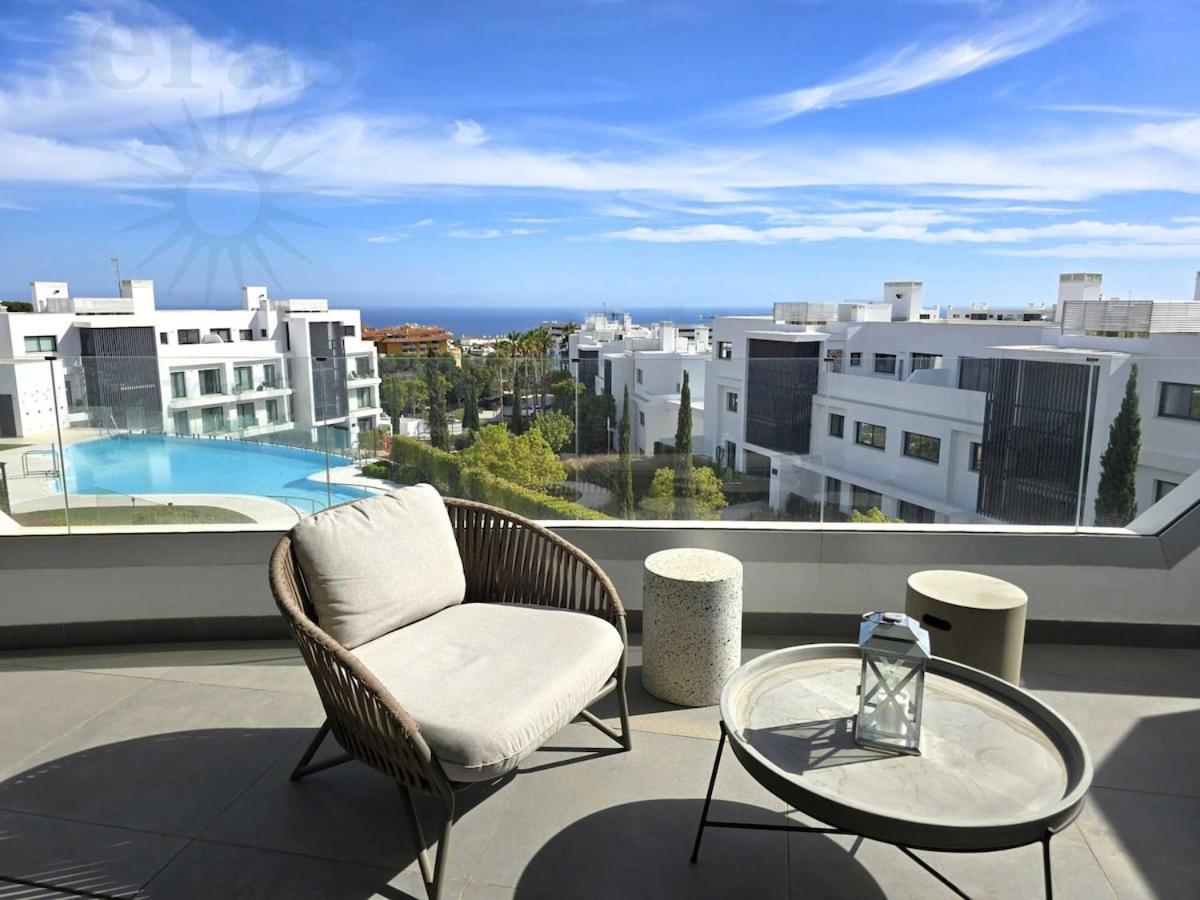 Luxury, Ocean View, Pool, Gym & Club Apartment