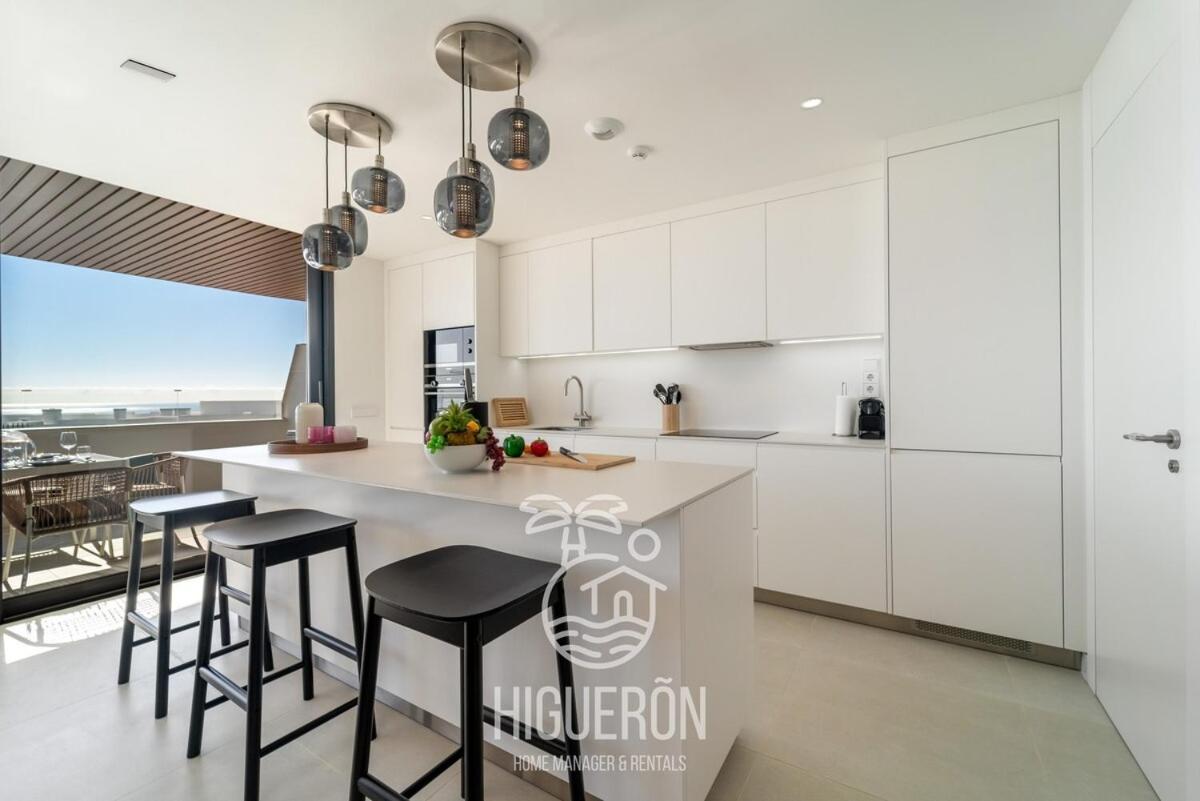 Higueronrentals La Perla Apartment Fuengirola