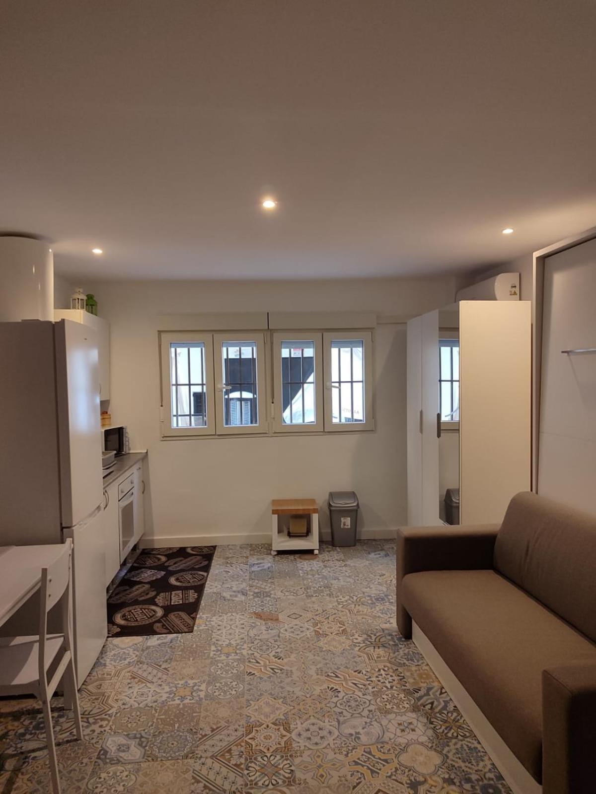 Perla 2 Seafront Apartment Fuengirola