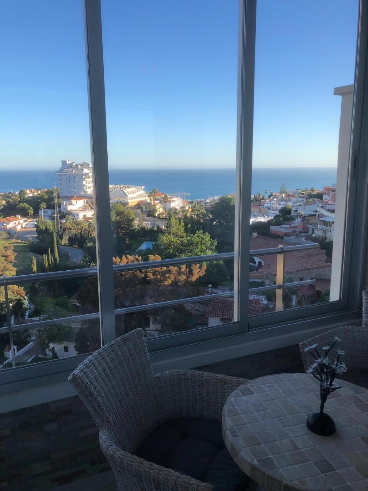 Alessandra Sea Wave Apartment Fuengirola