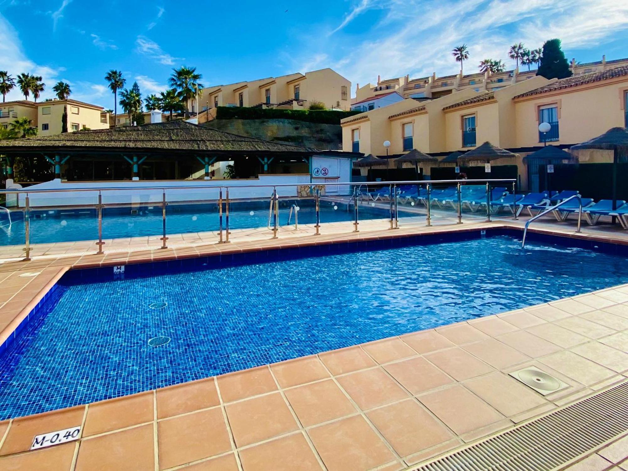 Marina I Relax With Ocean Views, Pools, 250m To The Sea