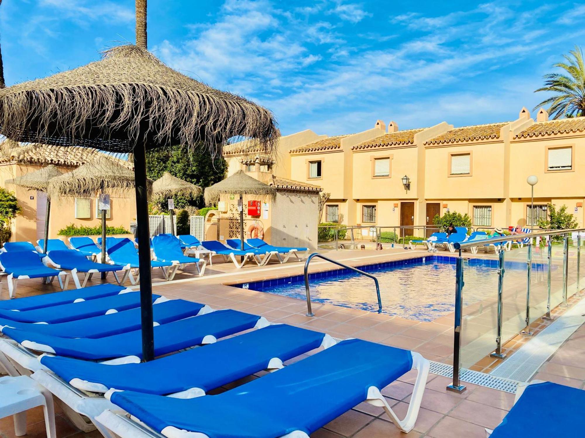 Appartement Marina I Relax With Ocean Views, Pools, 250m To The Sea