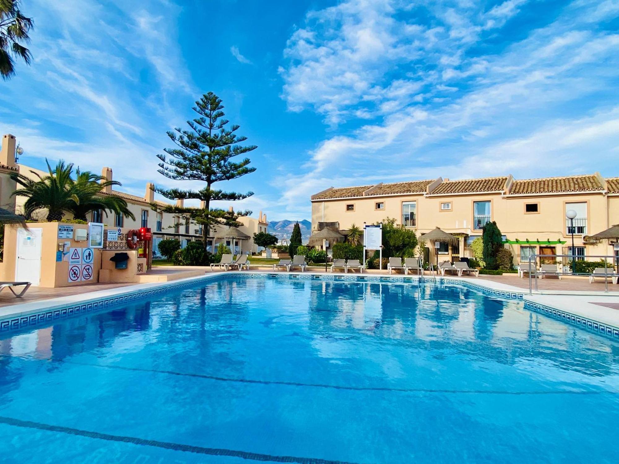 Marina I Relax With Ocean Views, Pools, 250m To The Sea Fuengirola