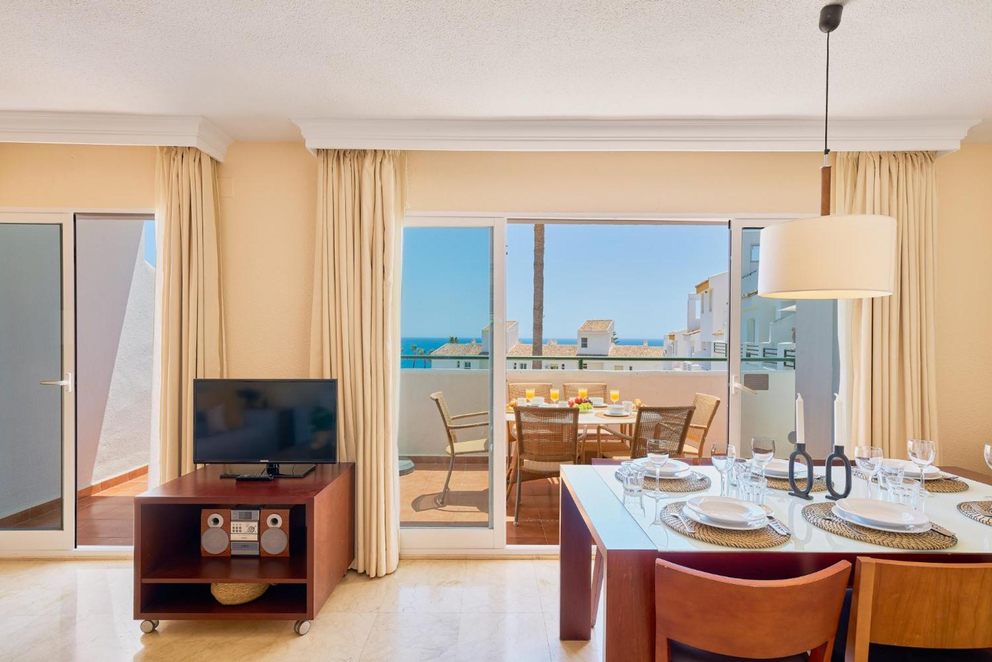 Marina I Relax With Ocean Views, Pools, 250m To The Sea Apartment Fuengirola
