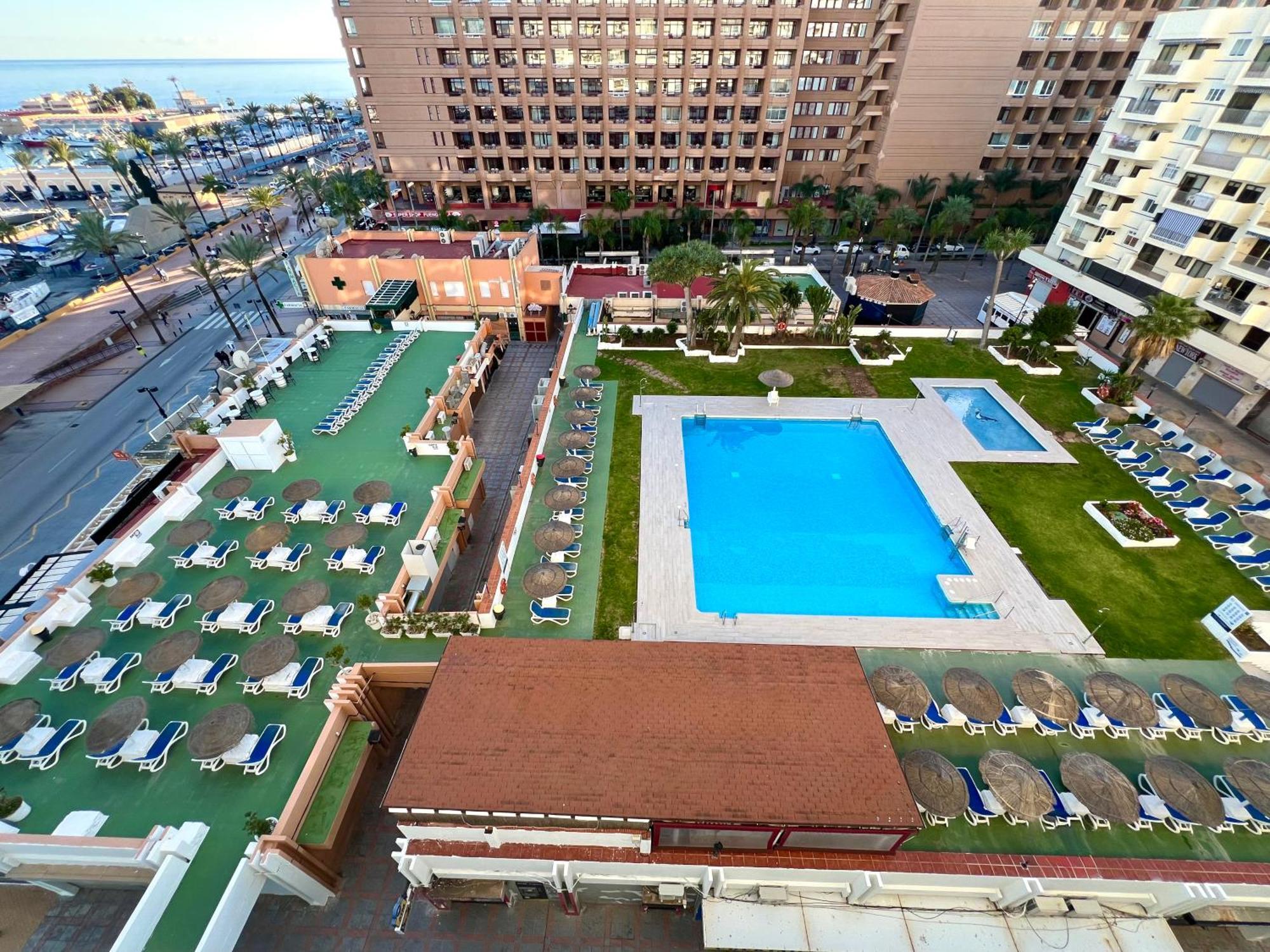 Apartment Pyr And Pool Iii Fuengirola