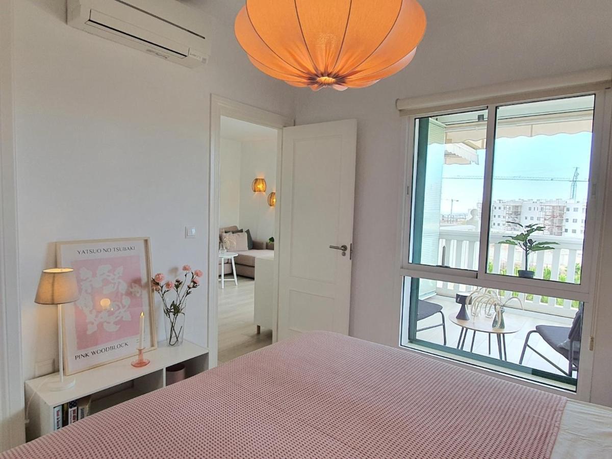 Bright And Lovely - Apartment