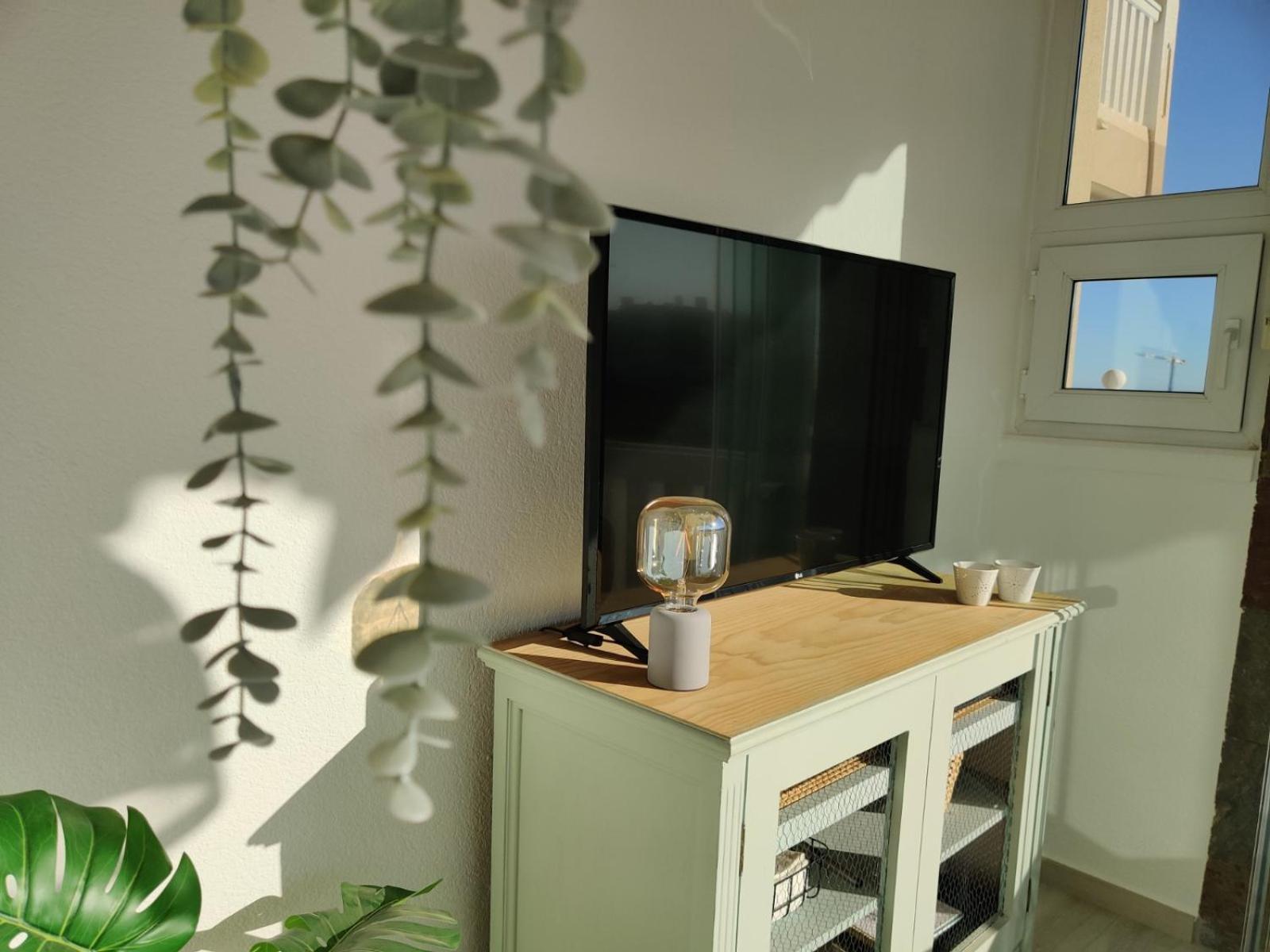 Apartment Bright And Lovely - *