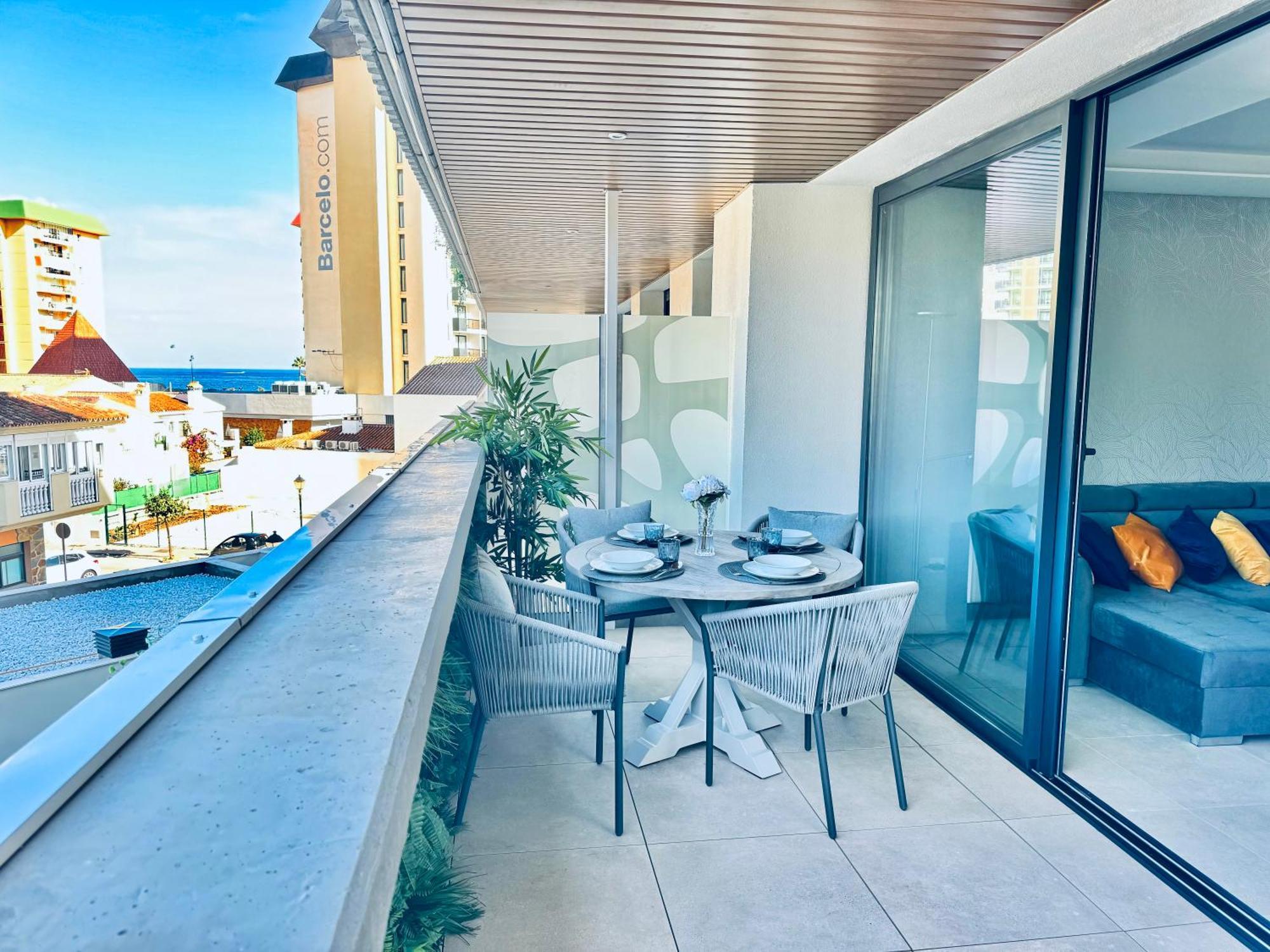 Jade Luxury In A Brand New Exclusive Complex With Mountain And Seaview, 100 Metres From Beach, Free Private Parking