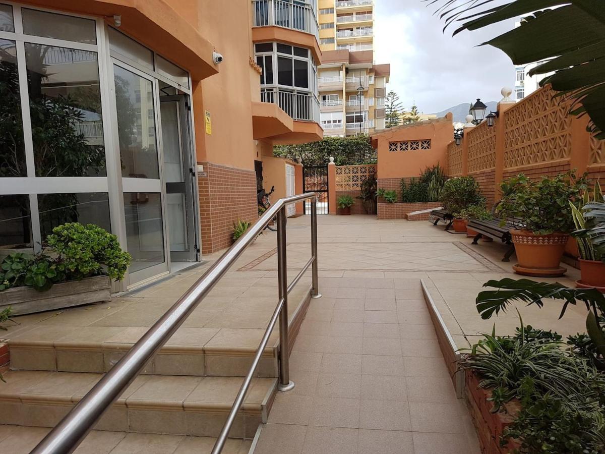 Ref 302 Front In Popular Riverina Fuengirola