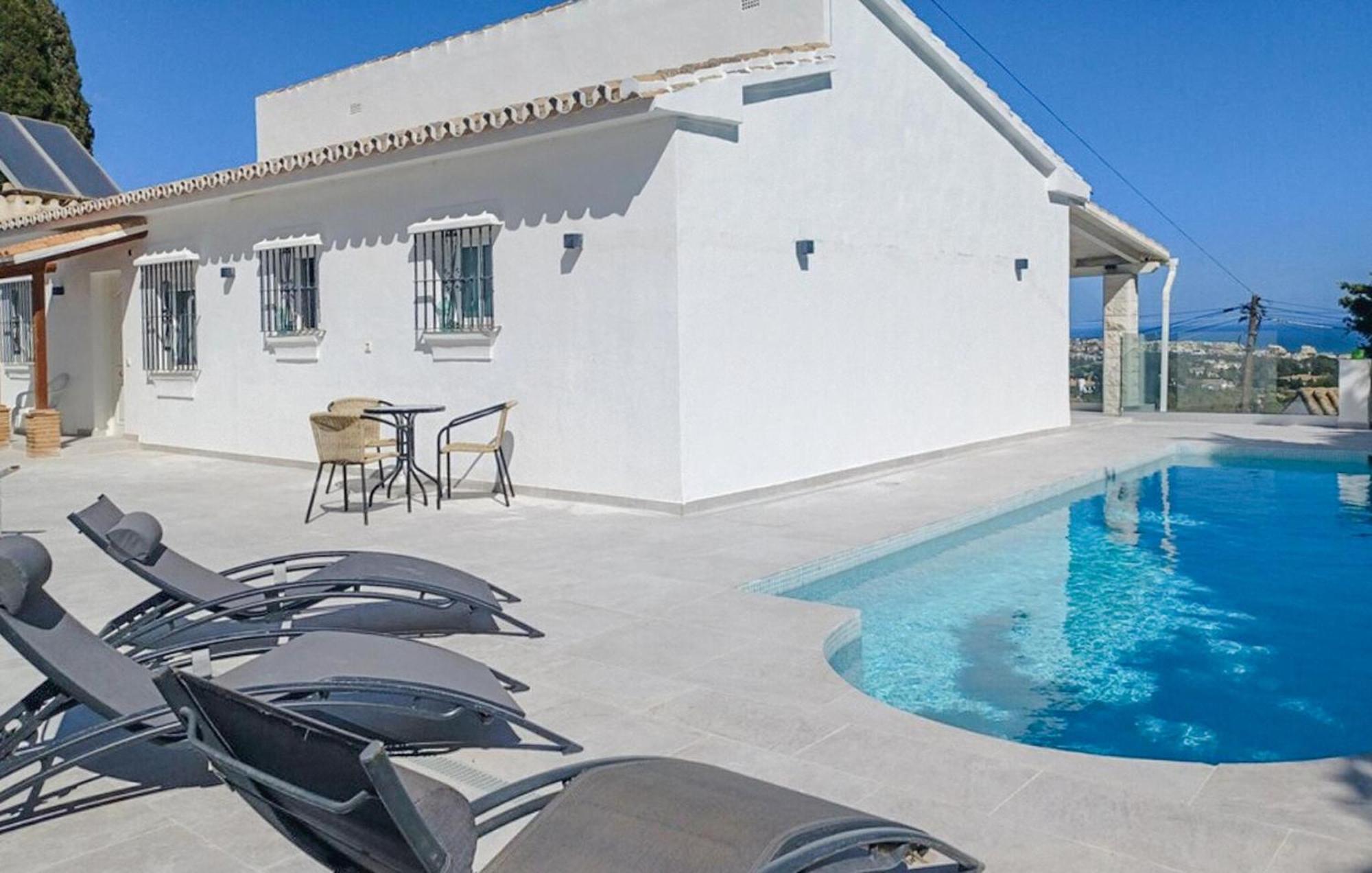 Holiday home 7 Bedroom Beautiful In Lagunas De Mijas