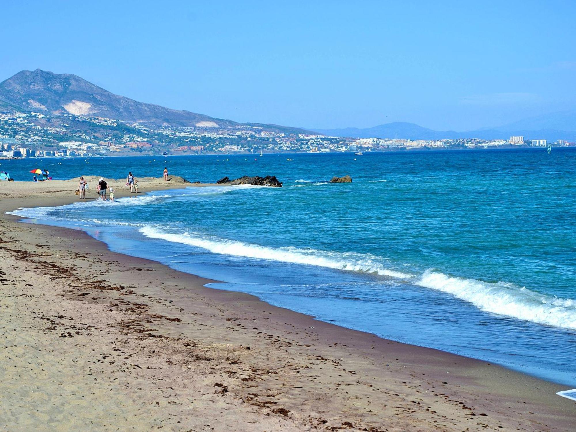 Apartment Marina I Relax With Ocean Views, Pools, 250m To The Sea Fuengirola