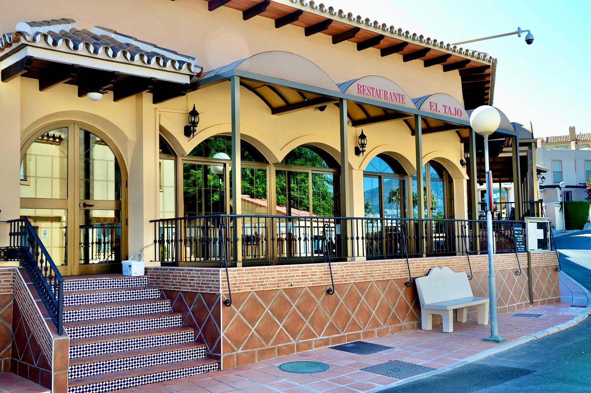 Marina I Relax With Ocean Views, Pools, 250m To The Sea Fuengirola