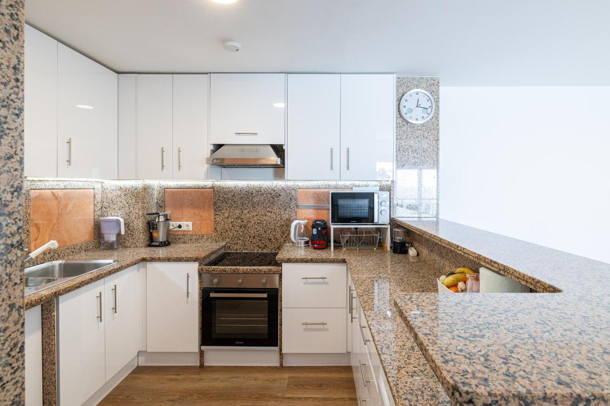 Ensuite Mediterranean Sea Front Ii Apartment *