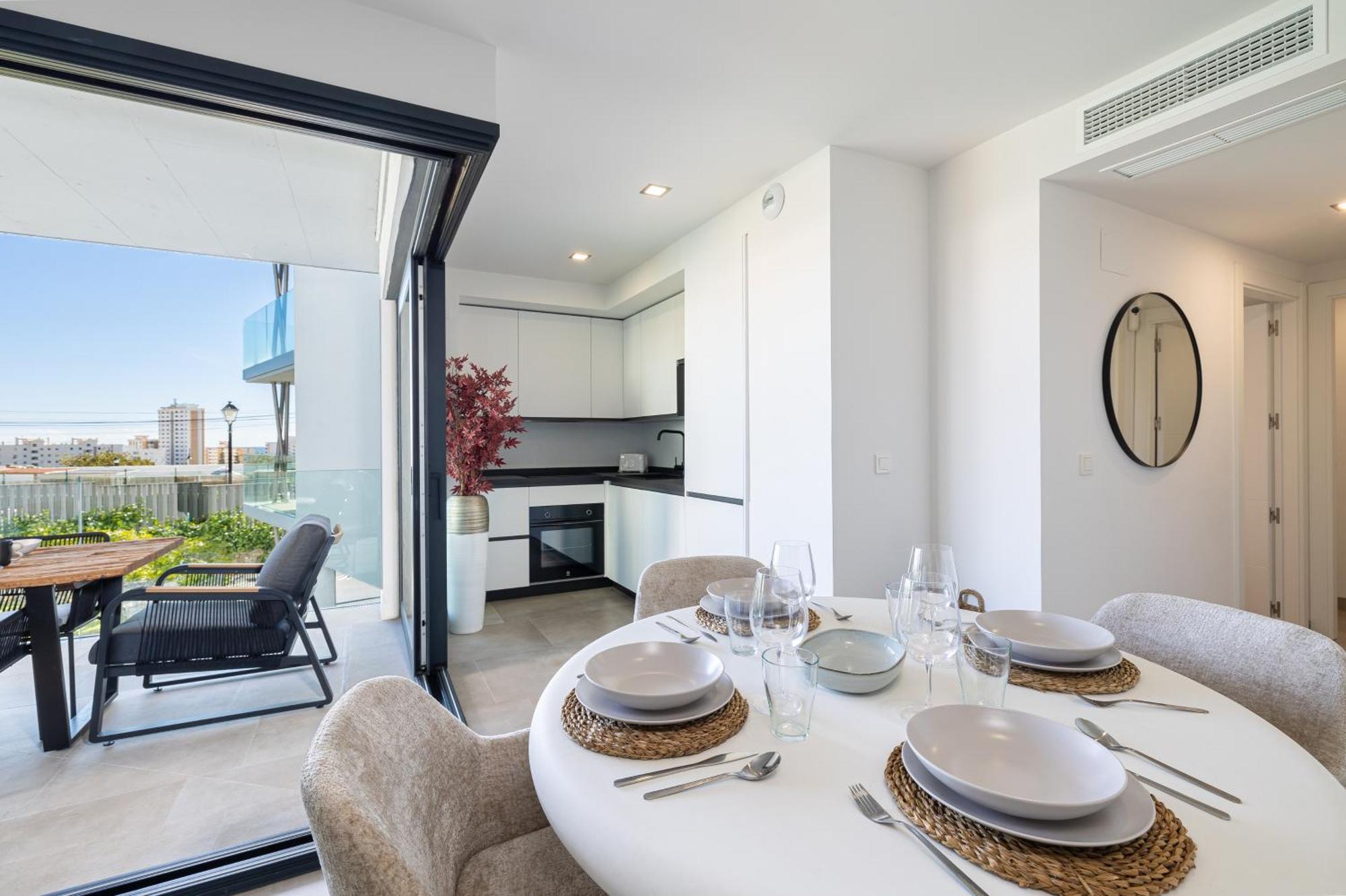 Deluxe By Aora Apartment