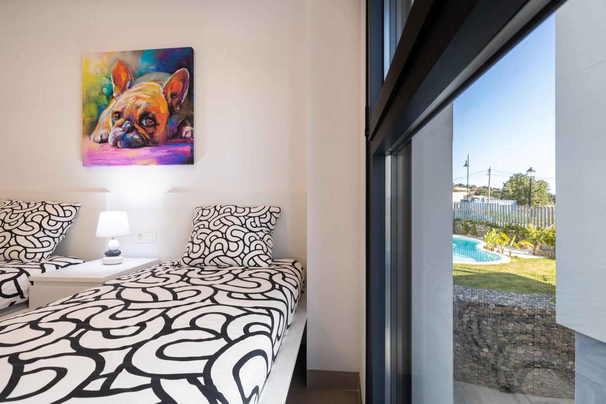 Deluxe By Aora Apartment