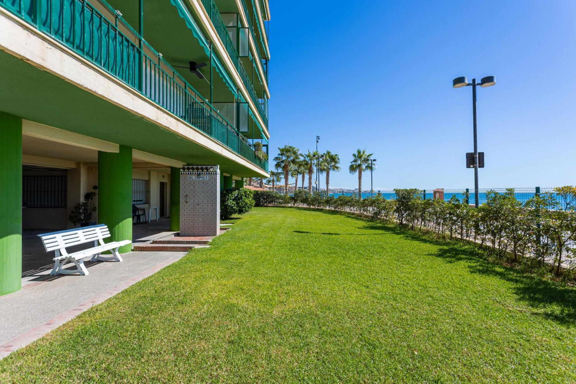 Ensuite Mediterranean Sea Front Ii * Fuengirola