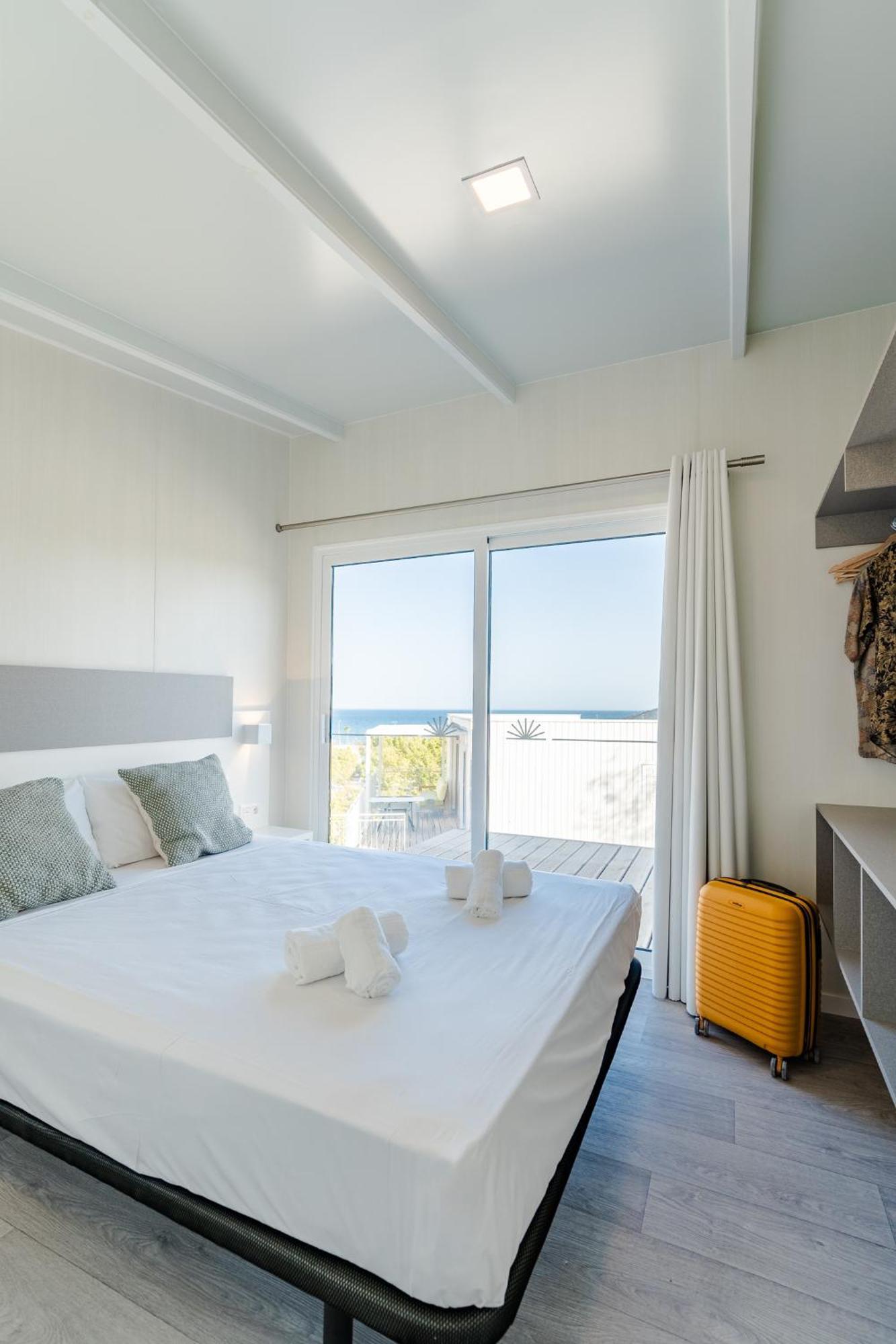 Costa Del Sol Glamping Village 4* Fuengirola