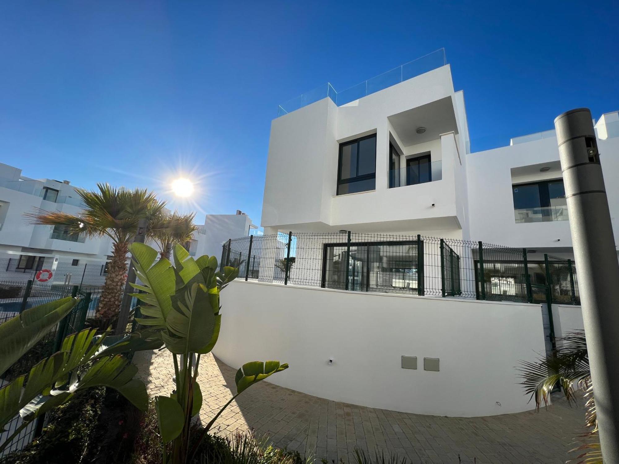 House Close To With Shared Pool Fuengirola