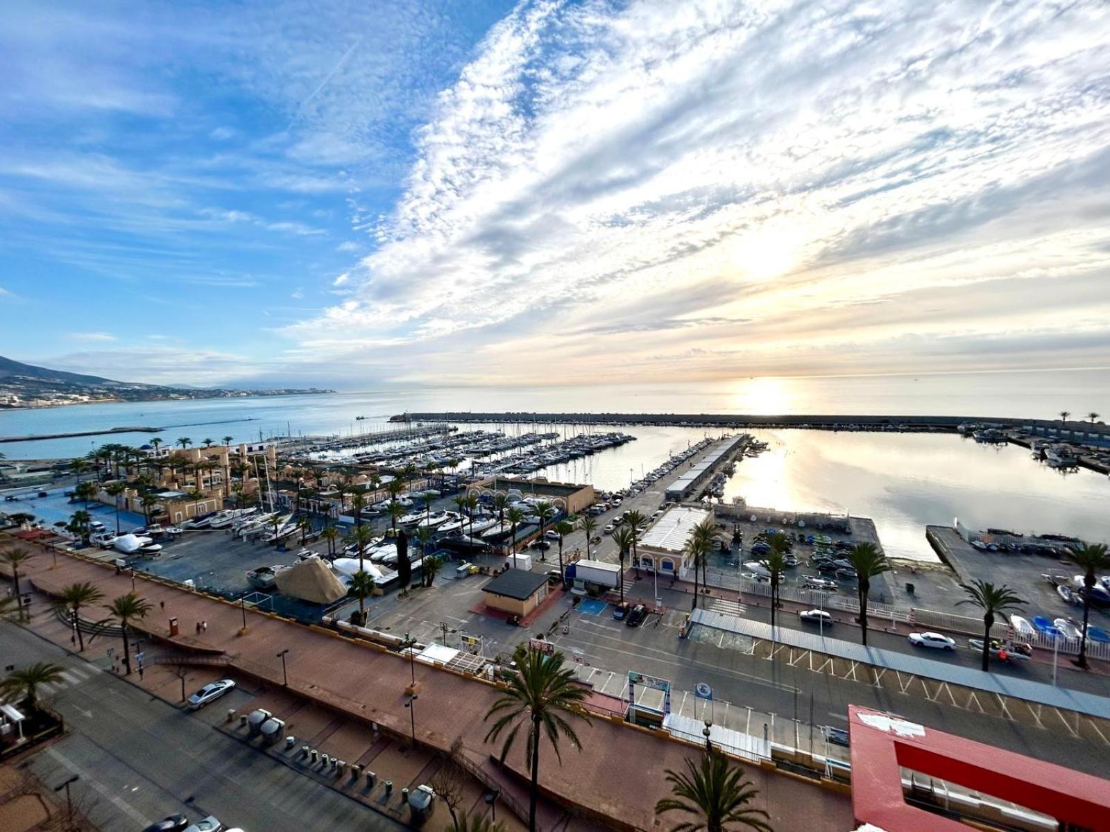 Skymar Palmeras 2 Bedrooms & Pool By 10tosea *