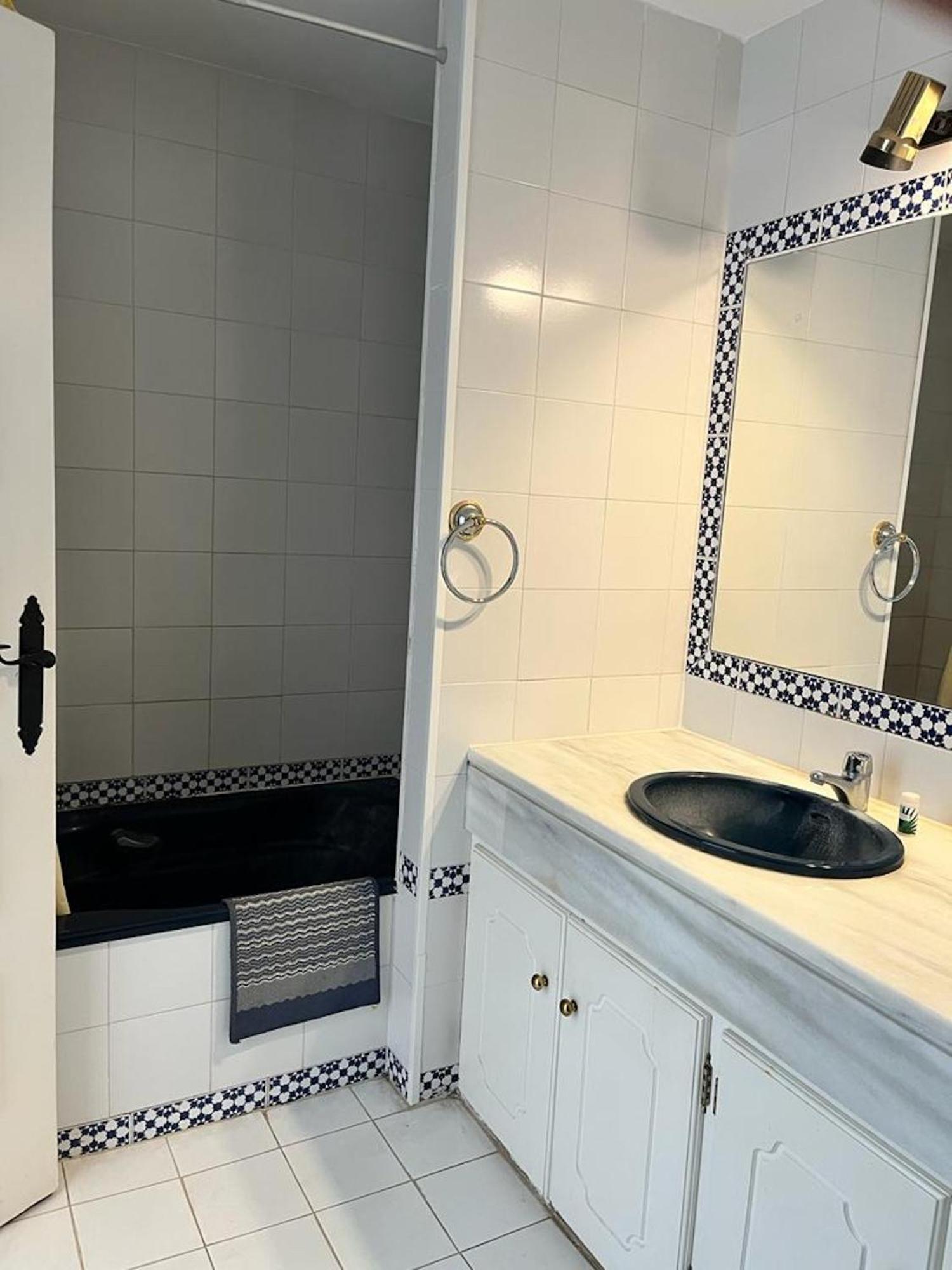 Bright And With Incredible Views In Beachfront Appartement Fuengirola